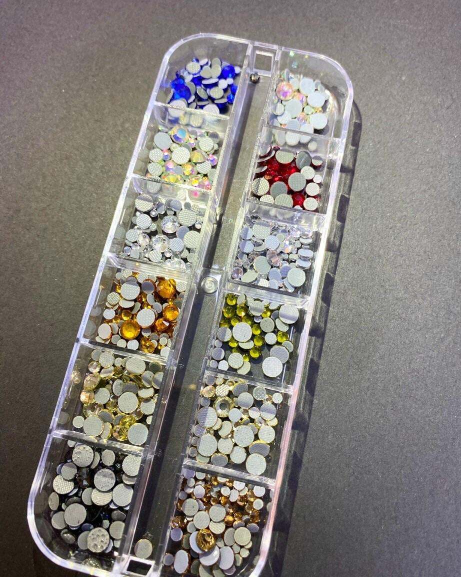 Khay đá yhb chân lưới mix màu mix size