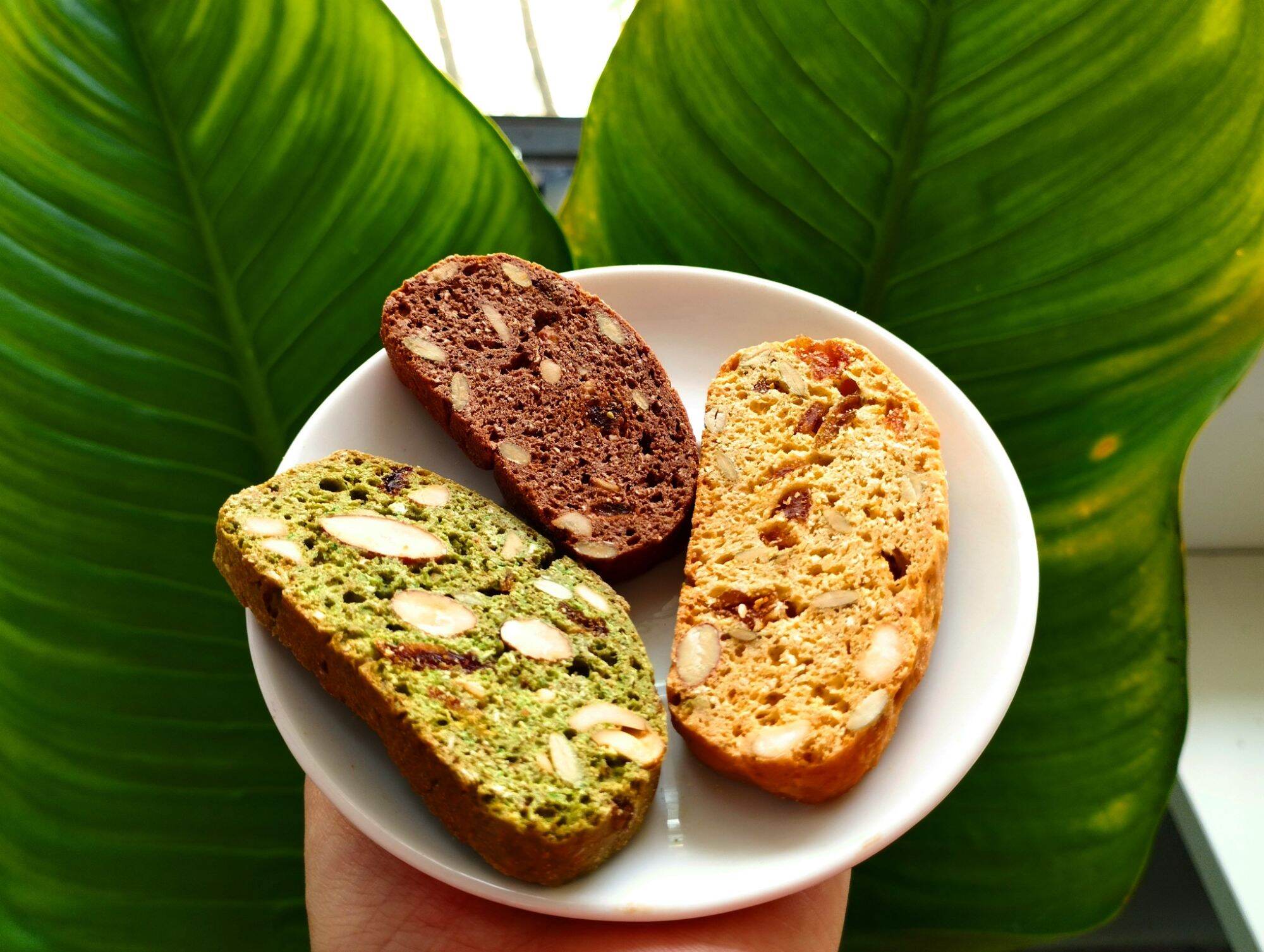 Bánh Ăn Kiêng BISCOTTI 3 vị thơm ngon