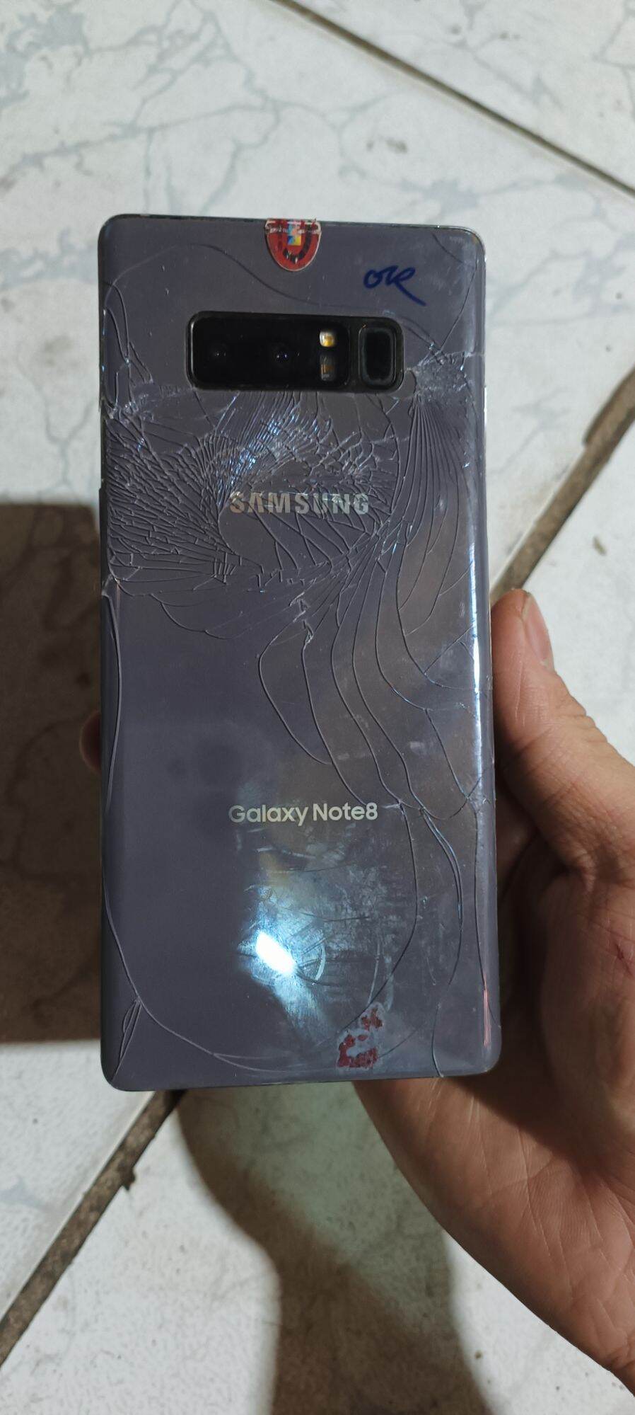 Cụm xác Samsung Note 8 sống zin hư màn