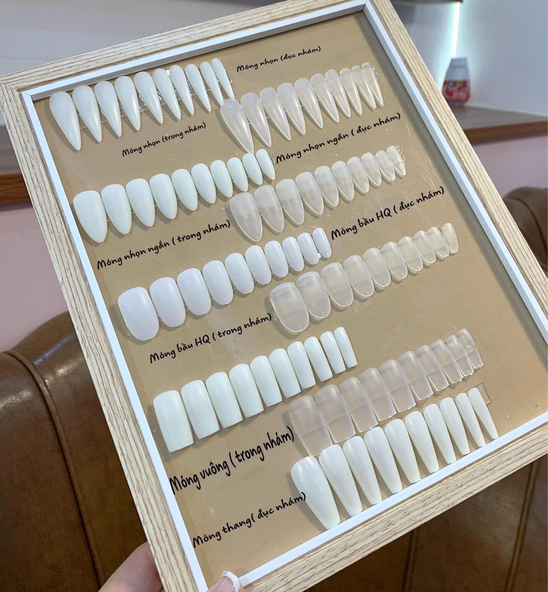 Nailbox trắng đen sticker gắn nơ H826