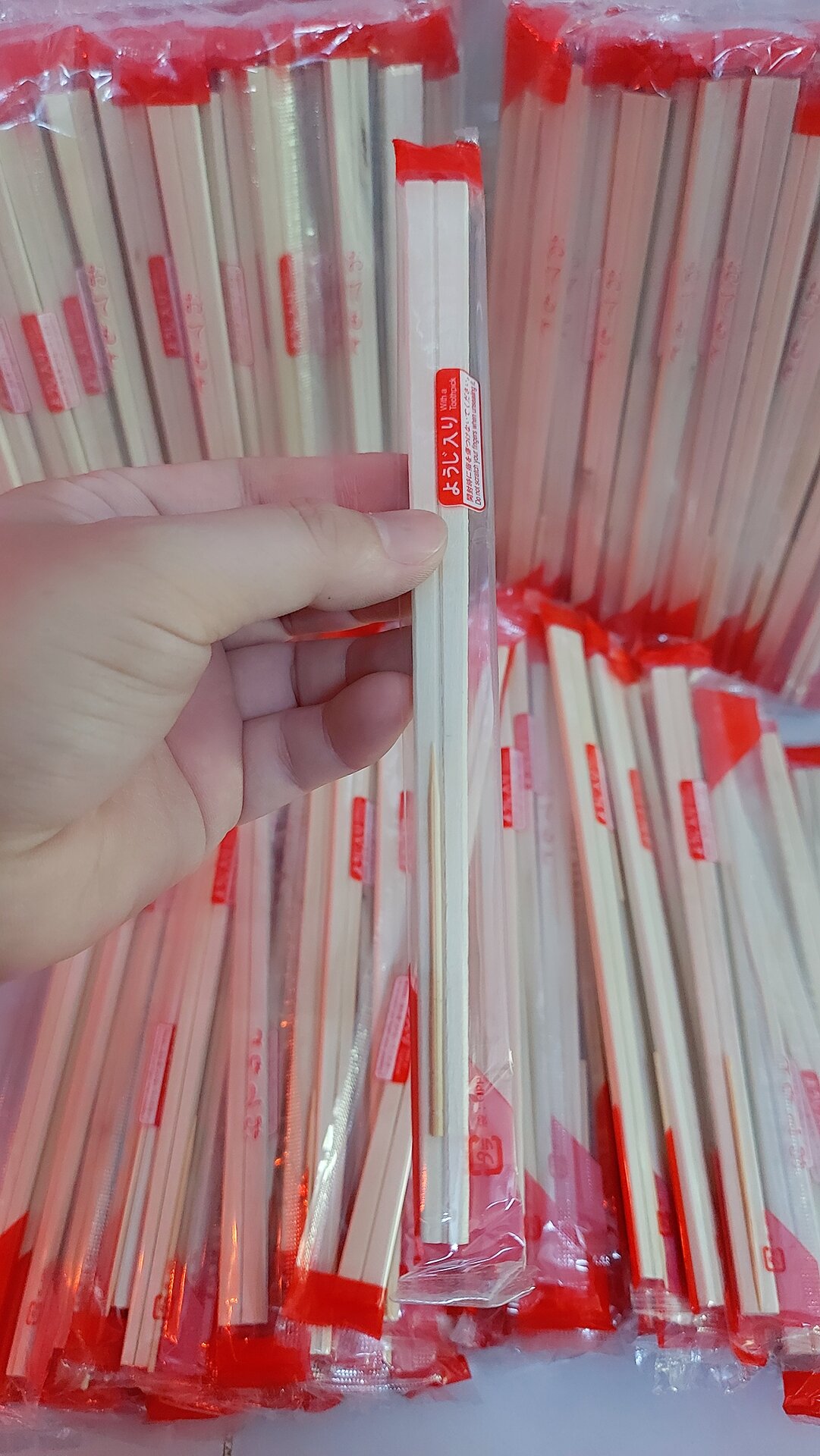 (HCM) 1 bịch (100 đôi) Đũa gỗ tách kèm tăm dùng 1 lần