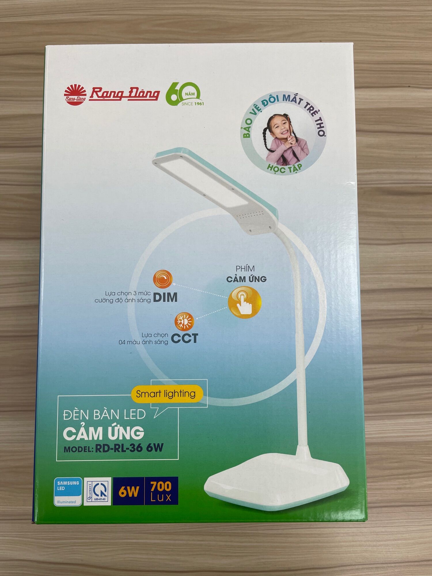Giảm giá đèn bàn rạng đông rd rl 36 led