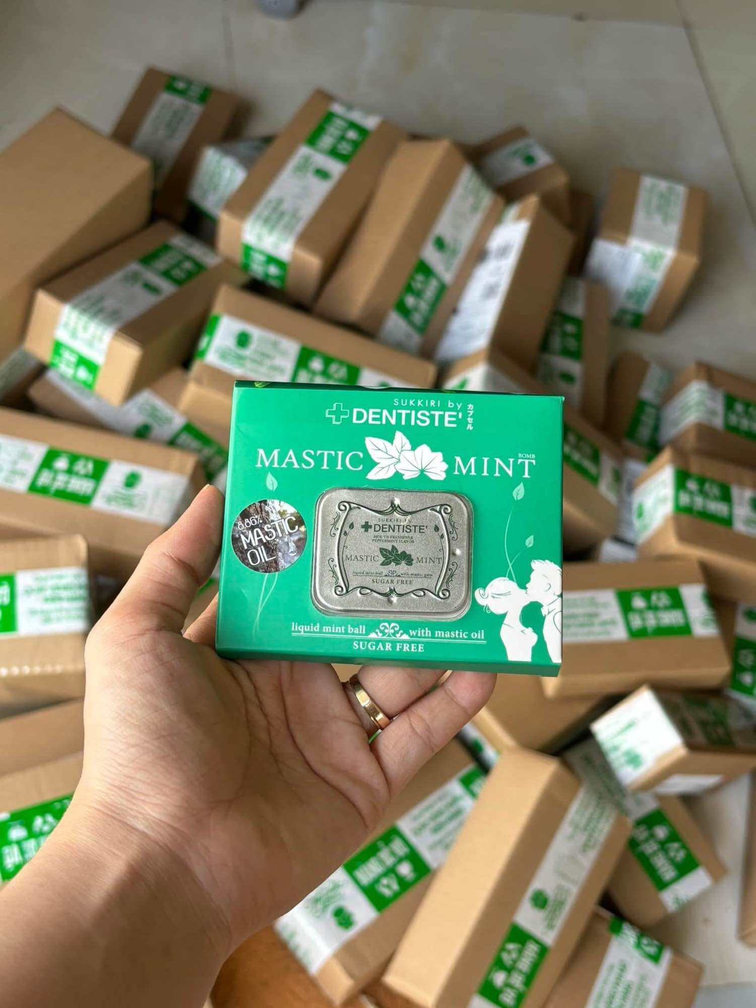 hộp kẹo love mint màu xanh 20 viên