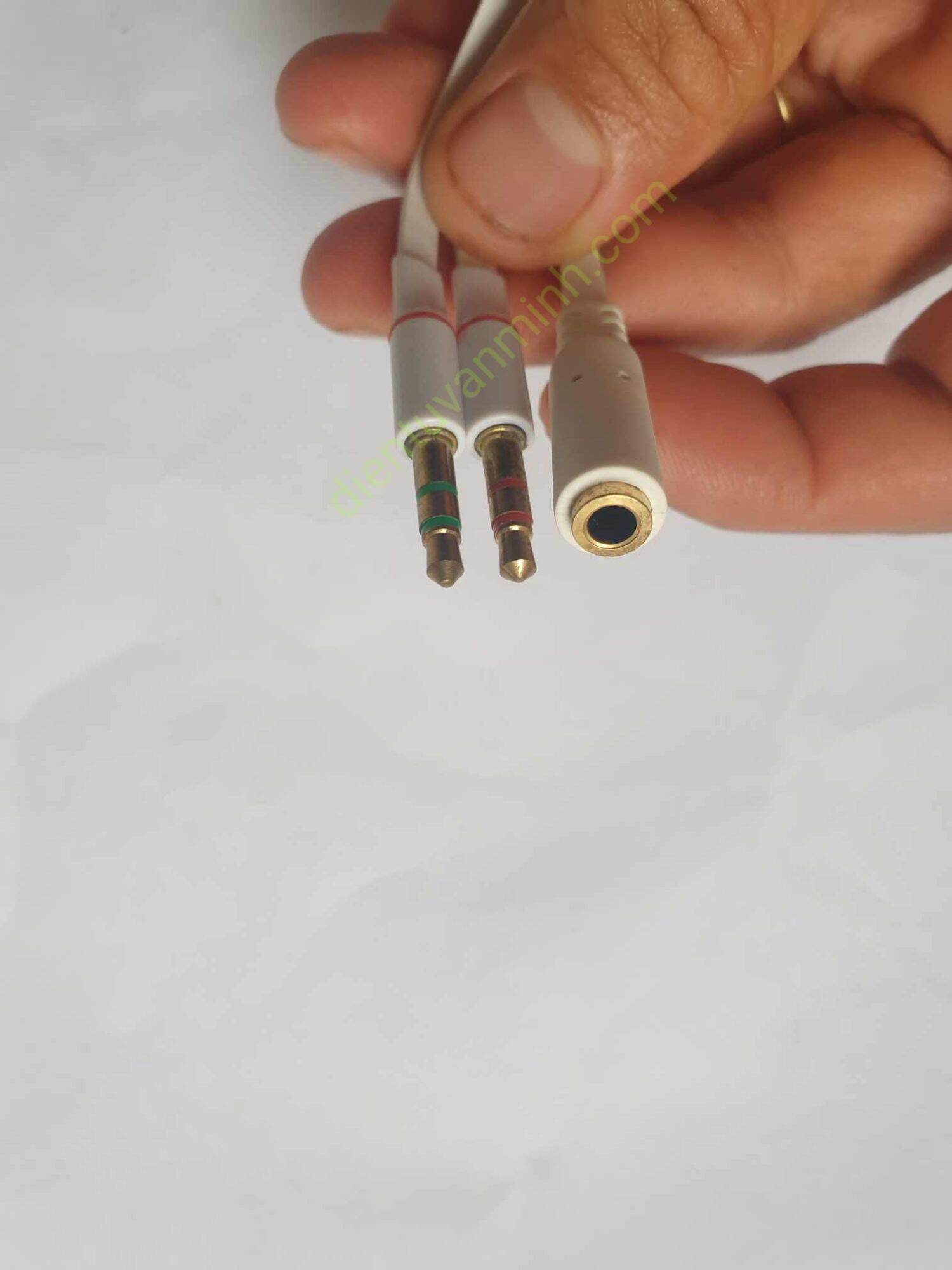 Jack âm thanh 3.5mm chuyển đổi 1 cái sang 2 đực