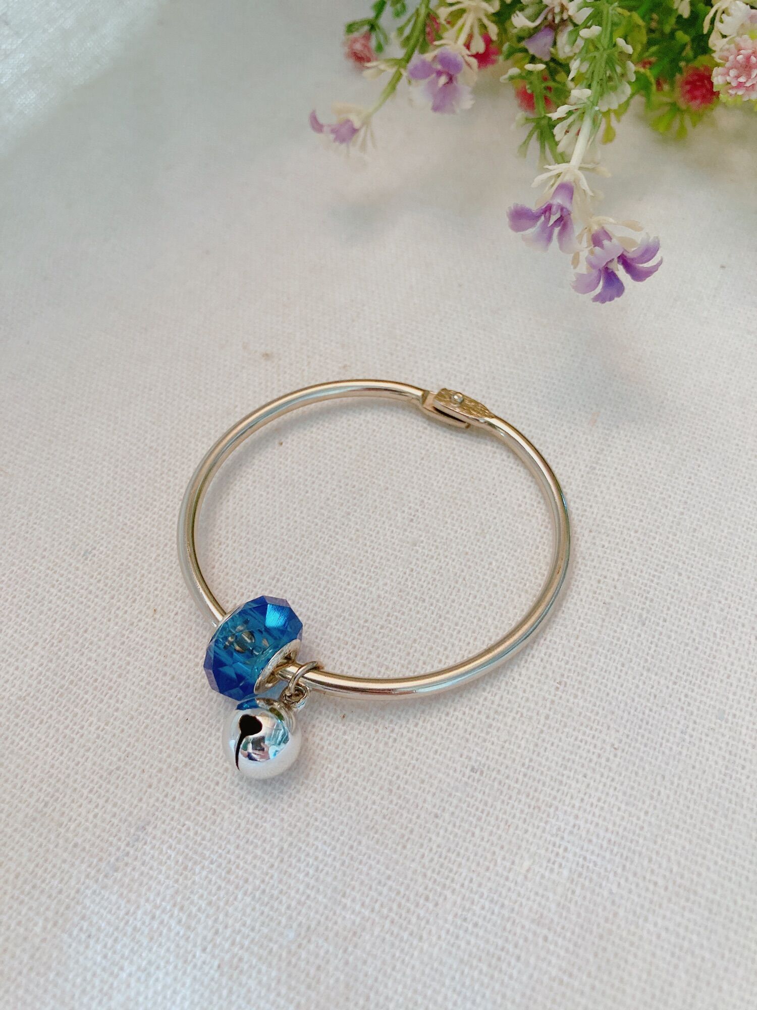 Kiềng tay 55mm charm đủ màu sắc