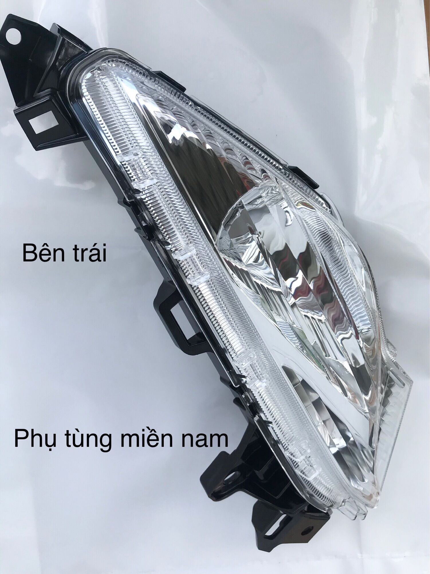 ĐÈN XI NHAN TRÁI VISION 2014-2020, đèn xinhan Vision