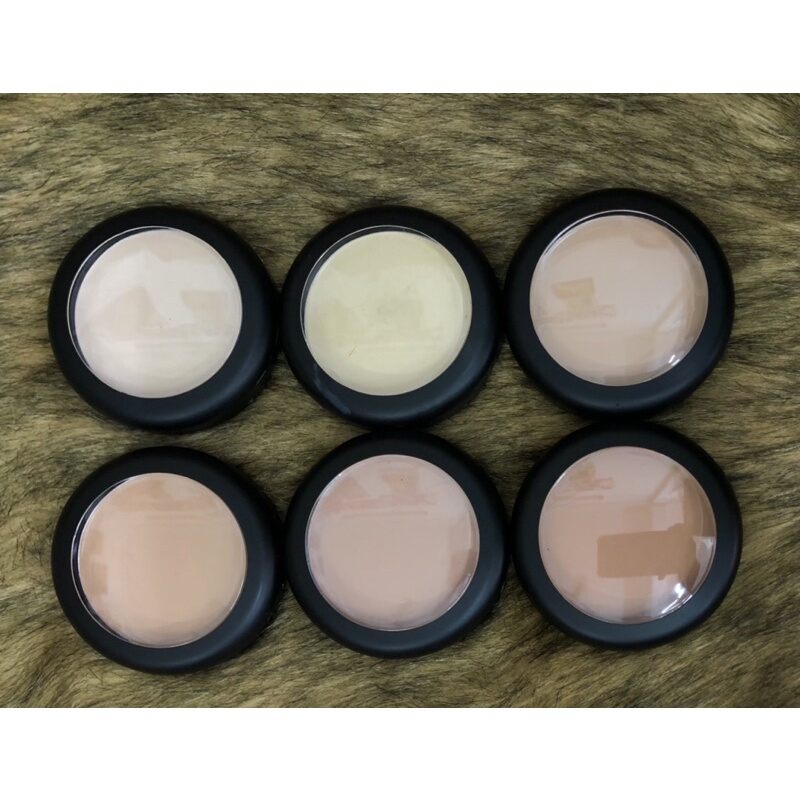 Kem nền đặc che khuyết điểm Make Up Shop