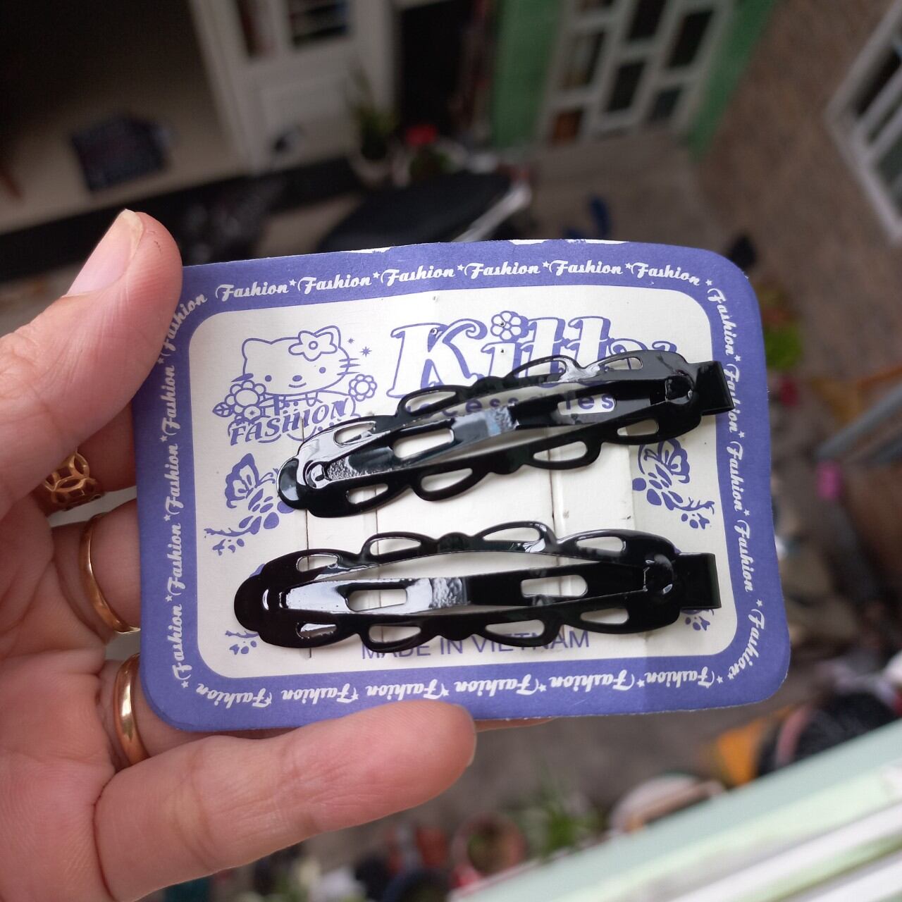 Một cặp kẹp mái kiểu màu đen (6cm)