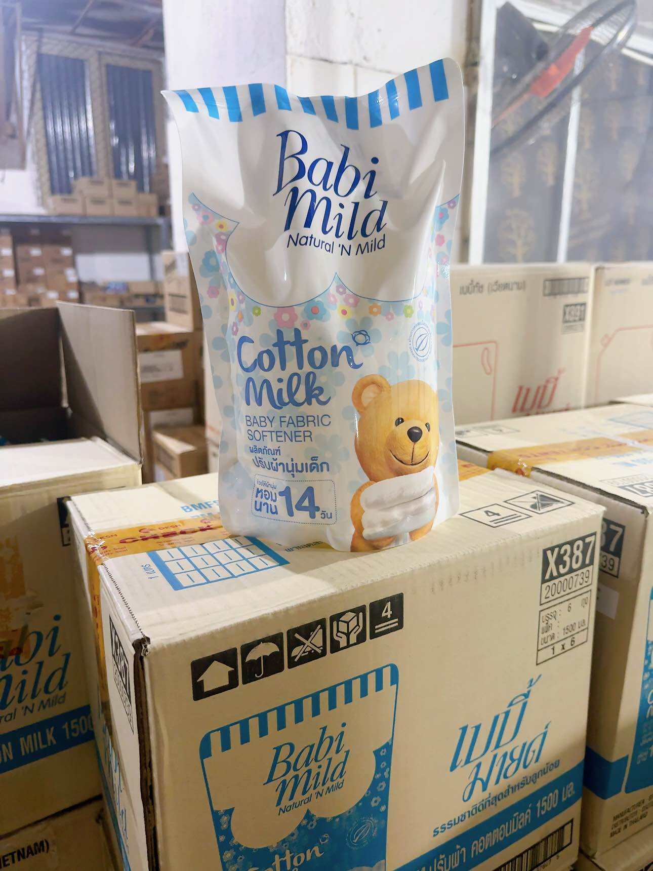 Nước xả vải cho trẻ em babi mild baby fabric softener cotton milk túi 1