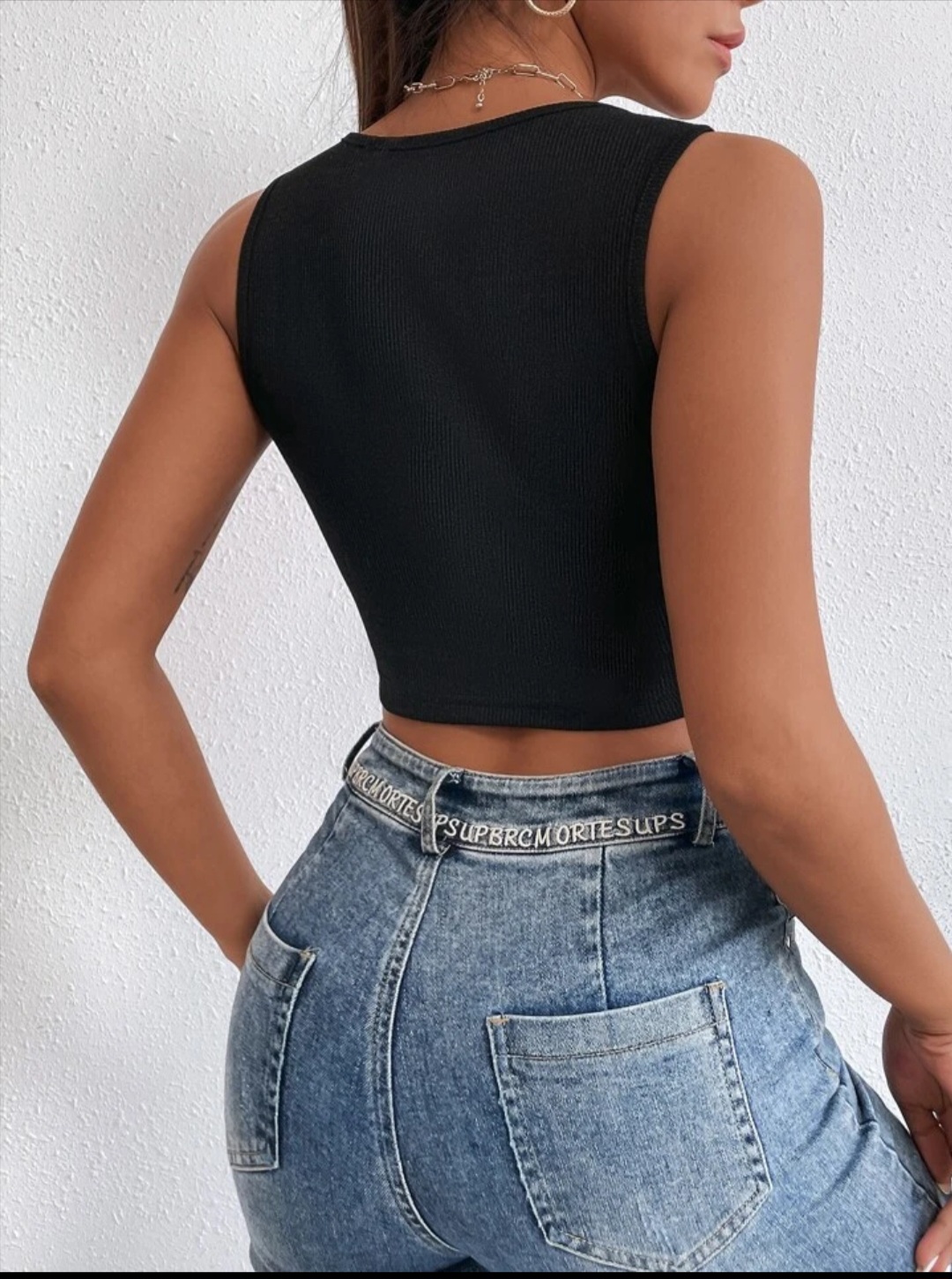 Áo croptop ĐEN Vá 2 mảnh kem (1210)