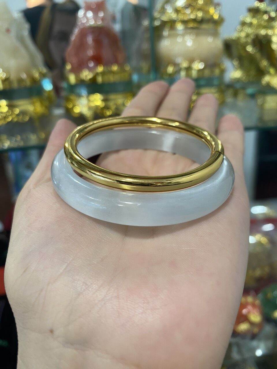 Vòng tay lắc tay kiềng tay Titan mạ vàng 18k kết hợp vòng tay đá mã não