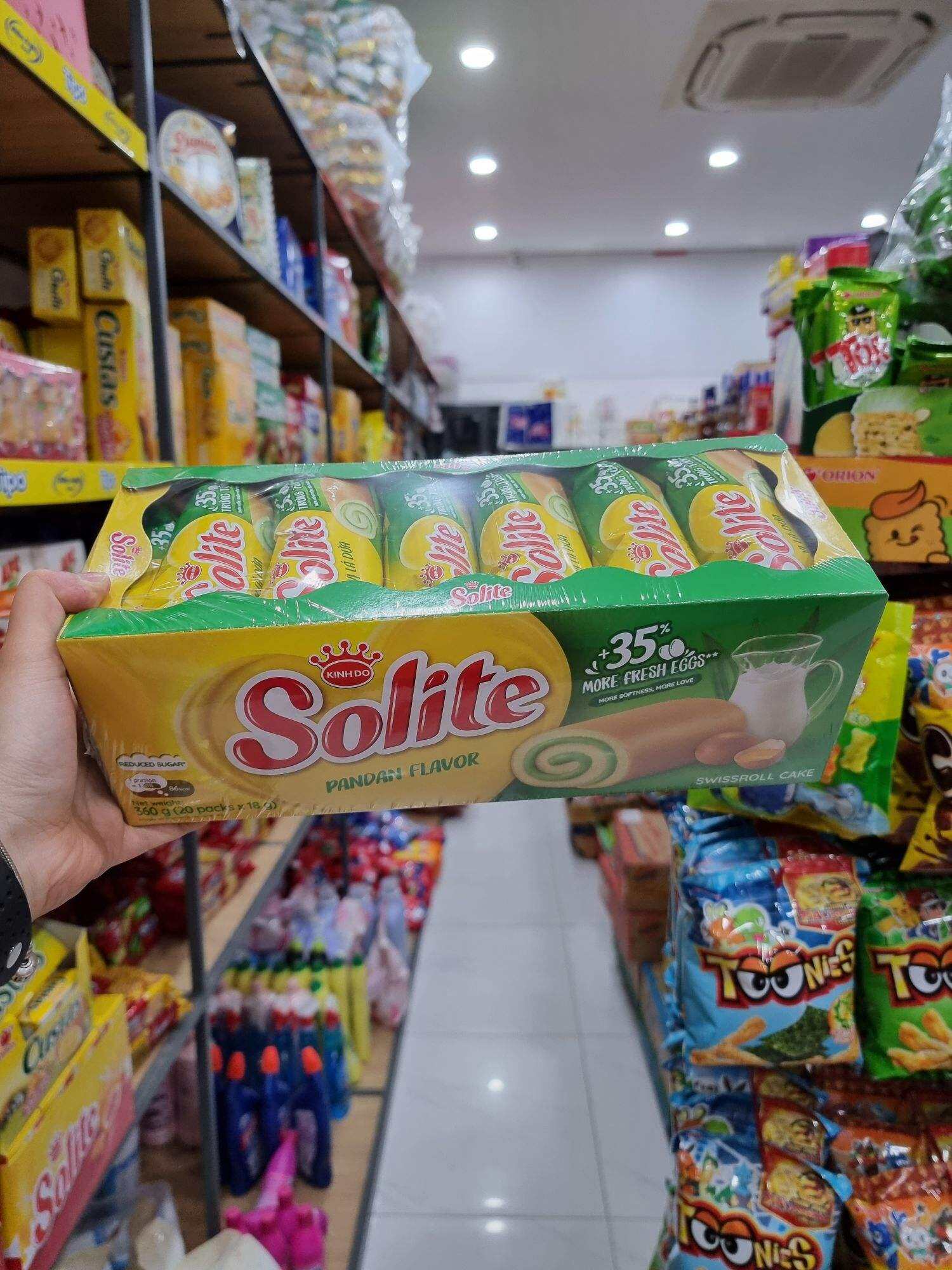 Bánh bông lan Solite Kinh Đô vị lá dứa 360g