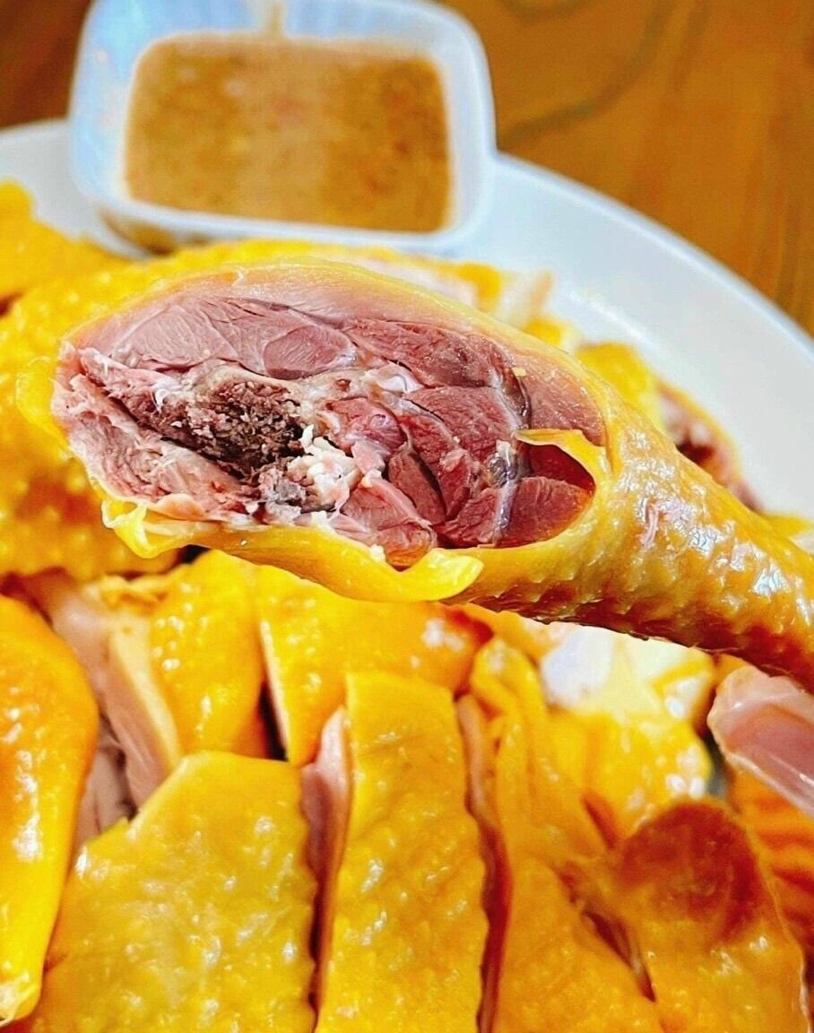 1 con Gà ủ muối hoa tiêu, ăn liền (2 khay, GIAO LIỀN)