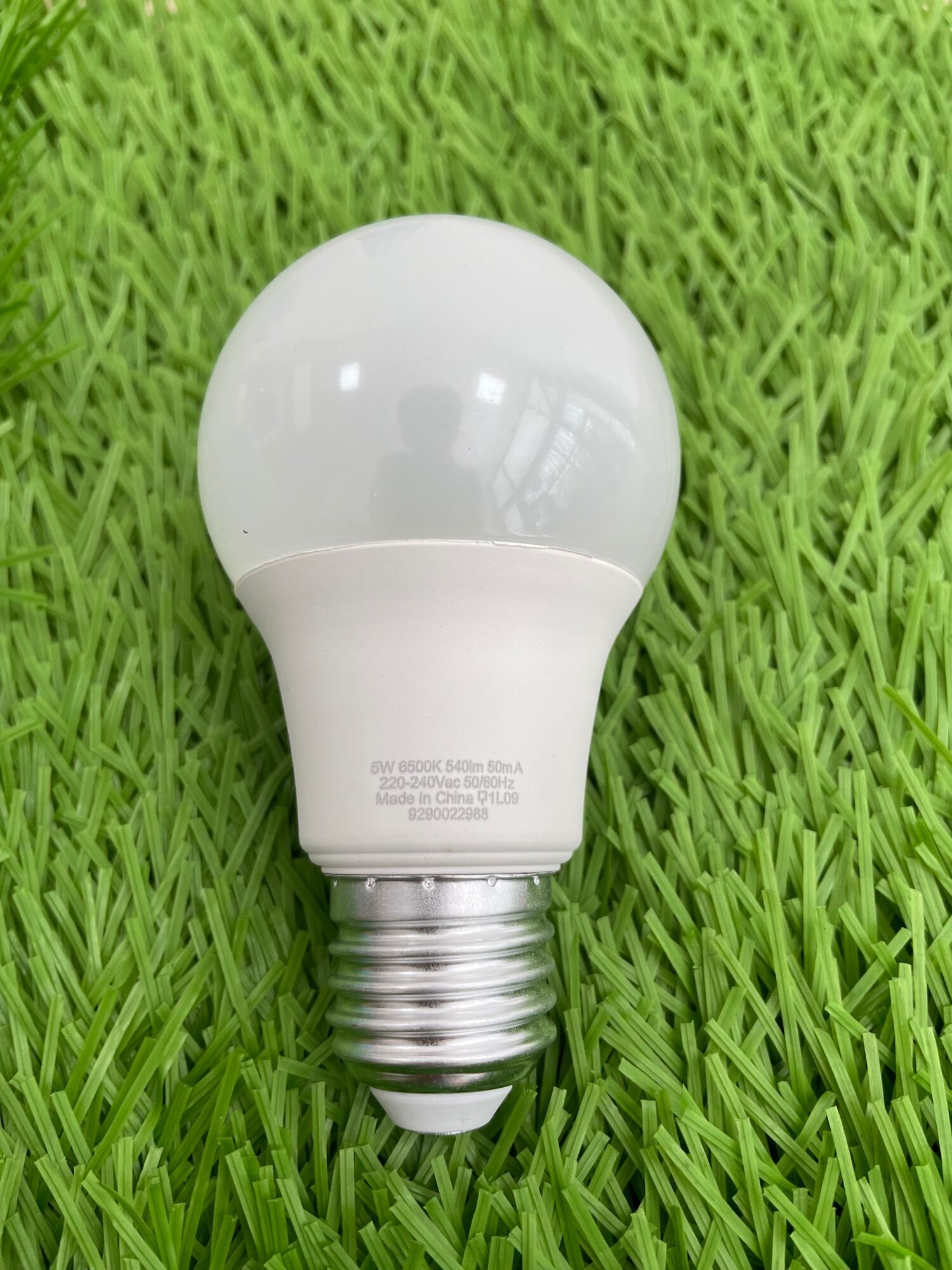 Bóng đèn led bulb ess 5w Philips E27 220V