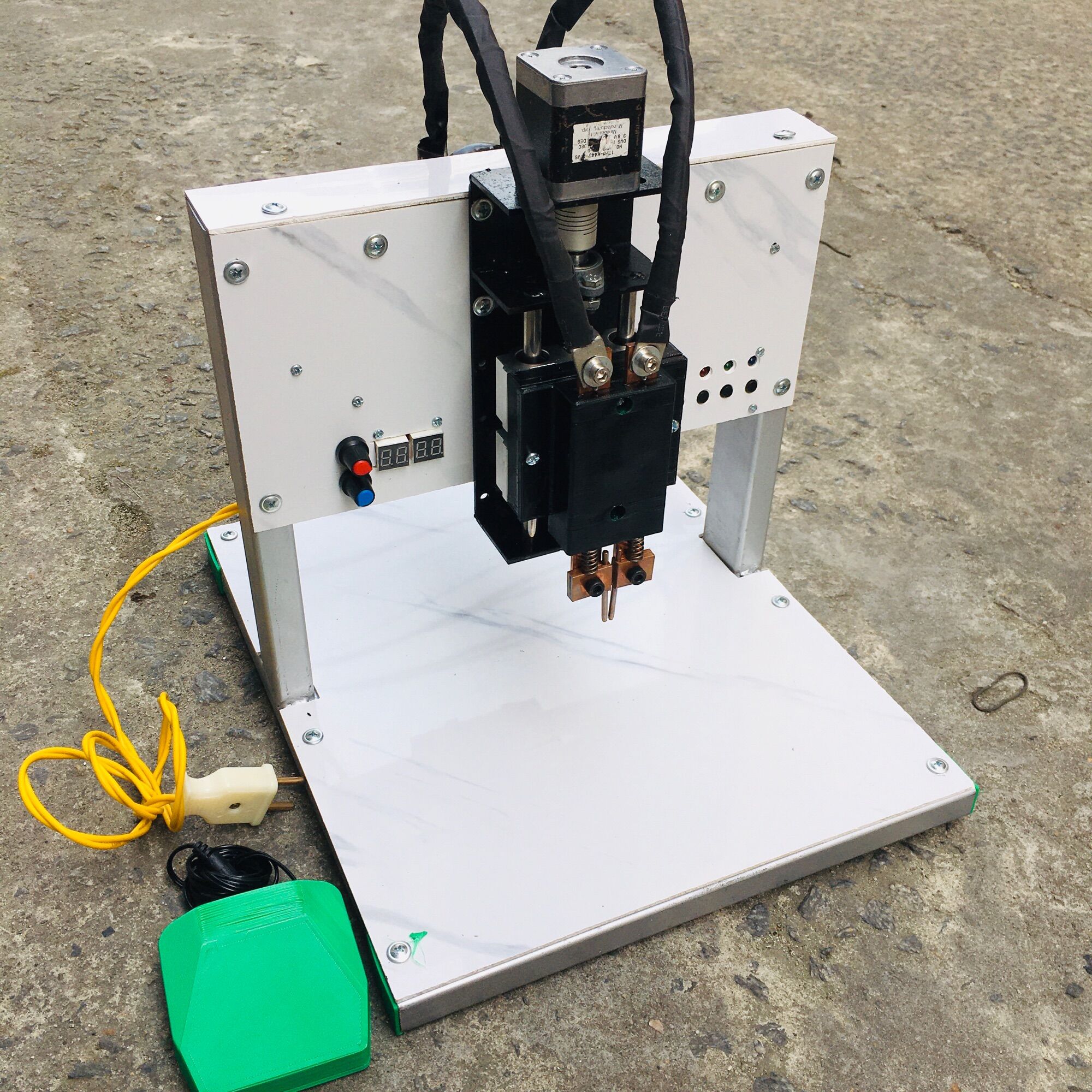 Máy hàn cell pin tự động, pin 18650 26650