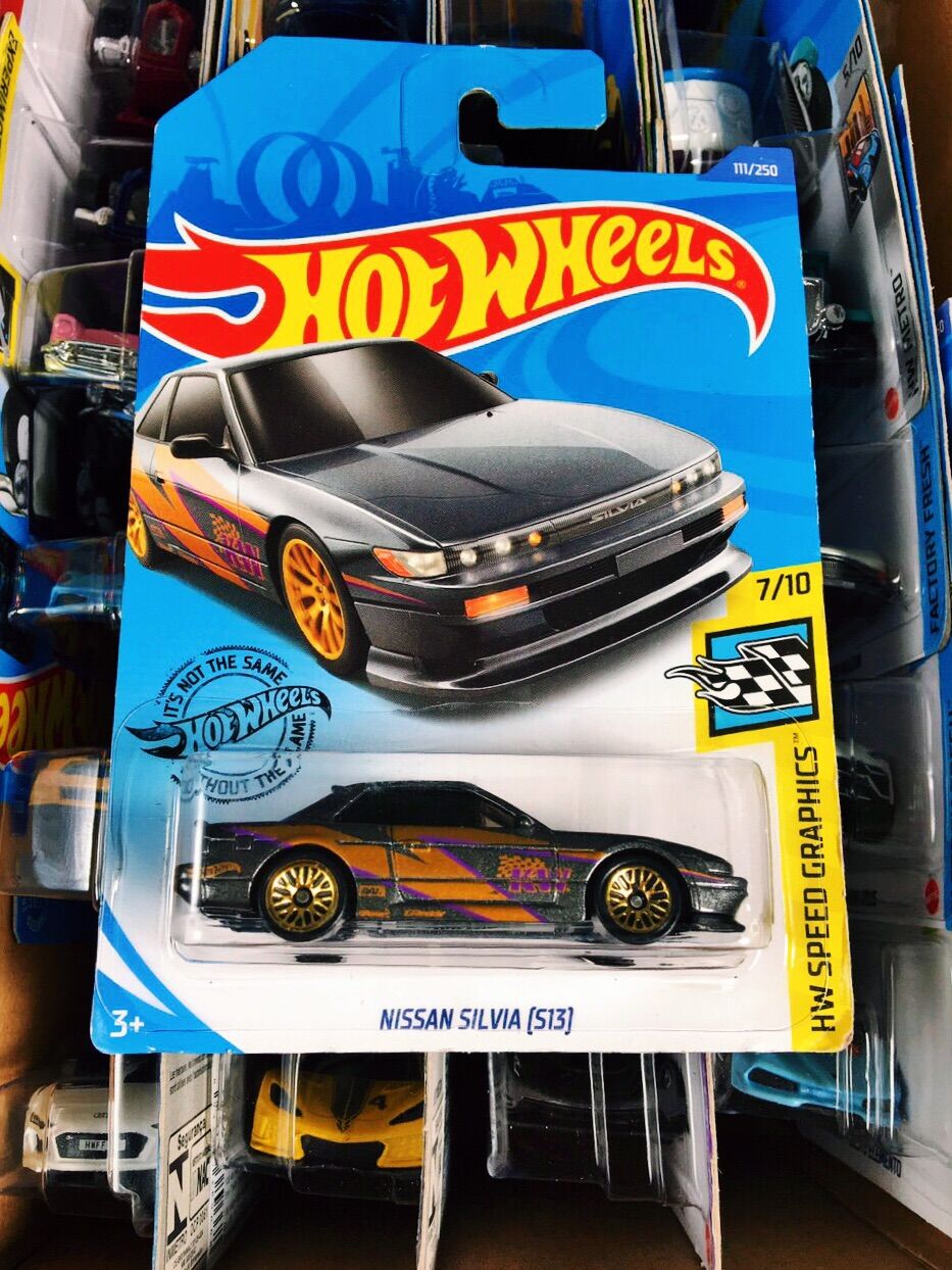 Xe Mô Hình Hot Wheels tỉ lệ 1:64 "Nissan Silvia (S13)"