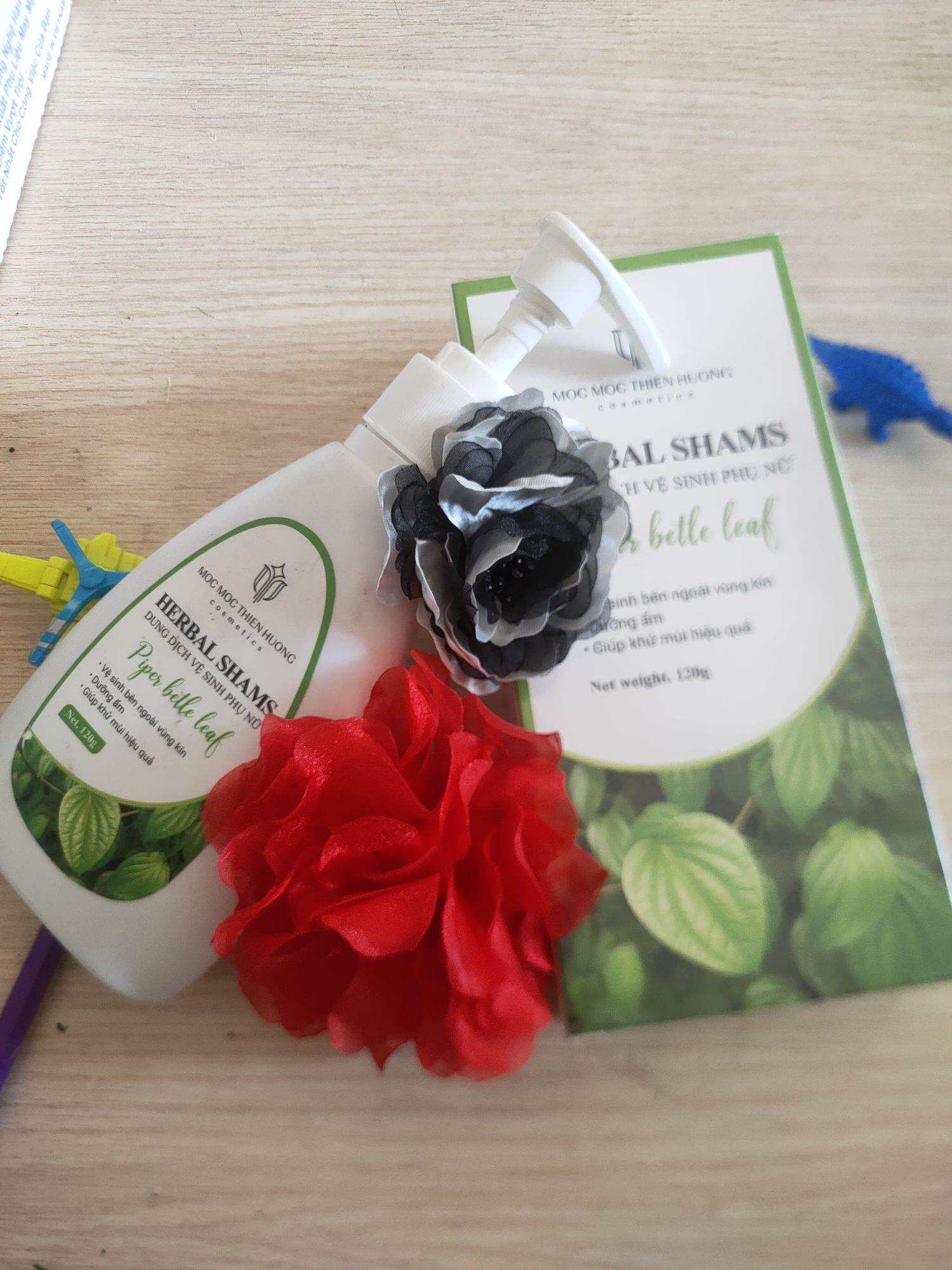 Dung dịch vệ sinh phụ nữ