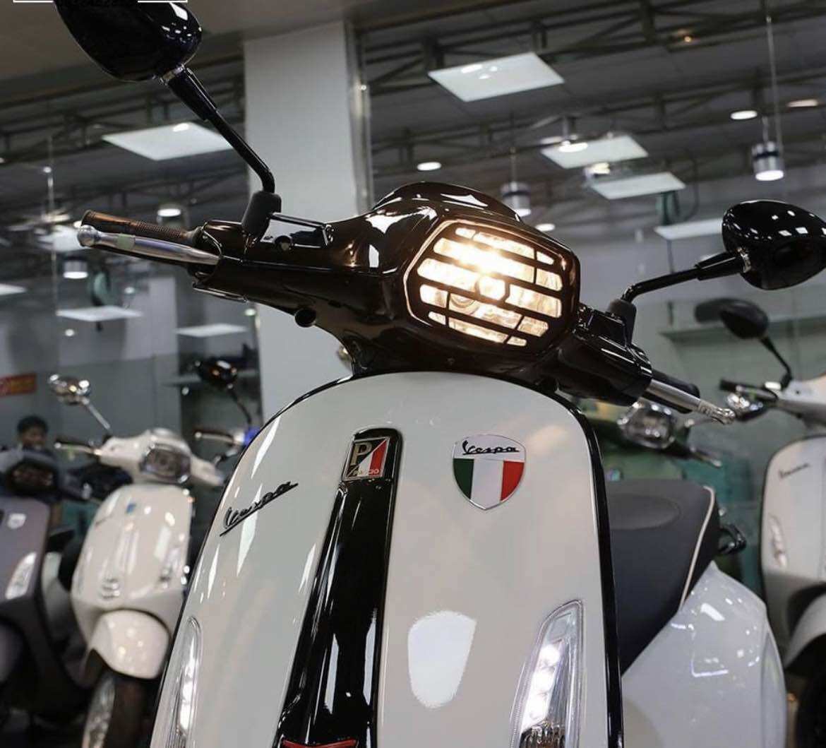 Tem Nhôm Cờ Ý viền bạc Vespa