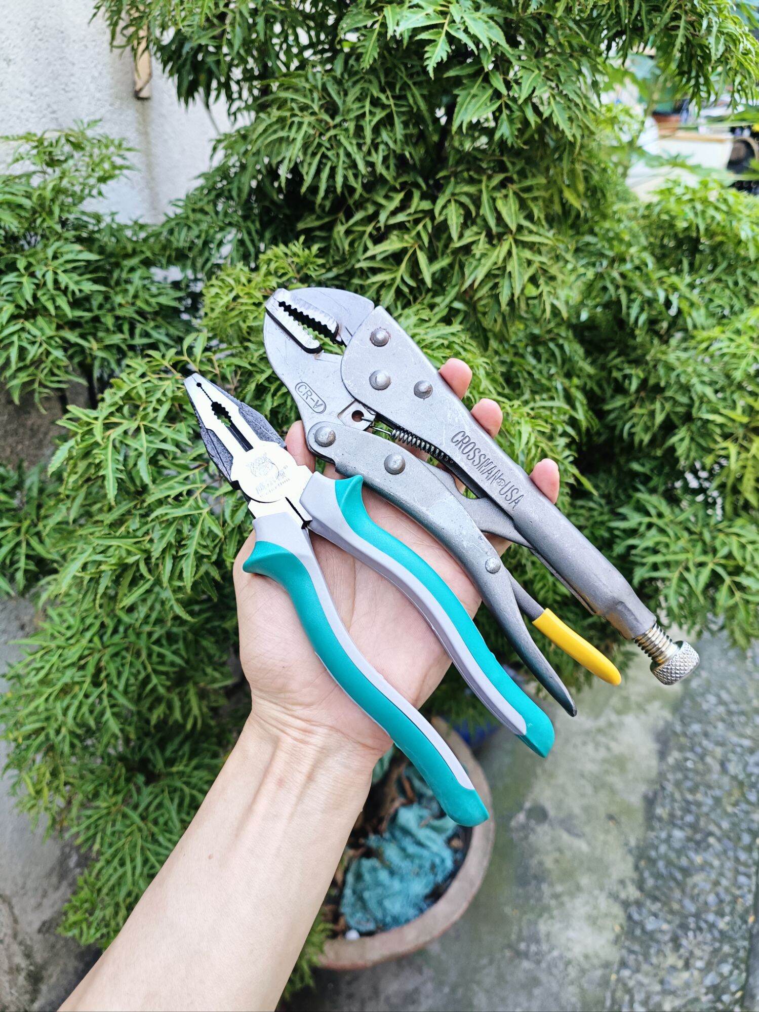 Combo bộ 2 kìm gồm 1 kìm bấm và 1 kìm điện 8in