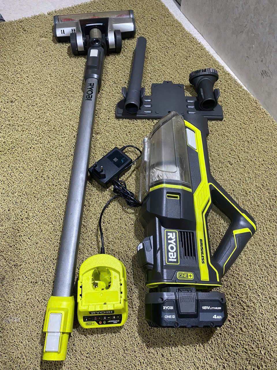 máy hút bui ryobi 18v brushless pin 4ah sạc