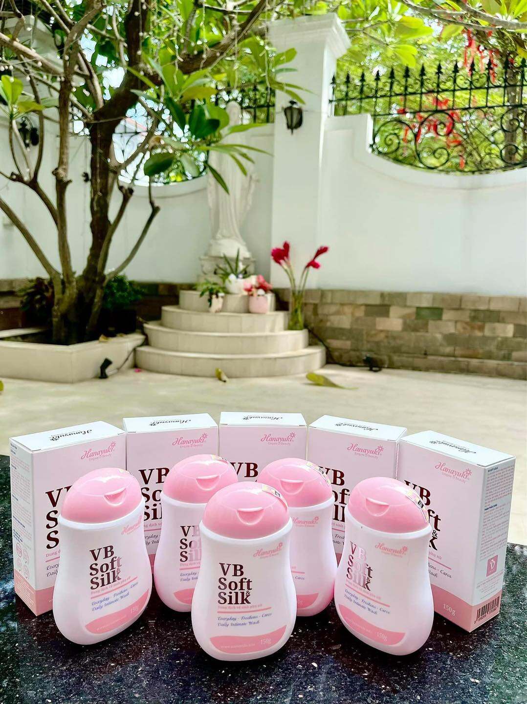 Dung Dịch Vệ Sinh Hanayuki Màu Hồng Vb Soft Silk