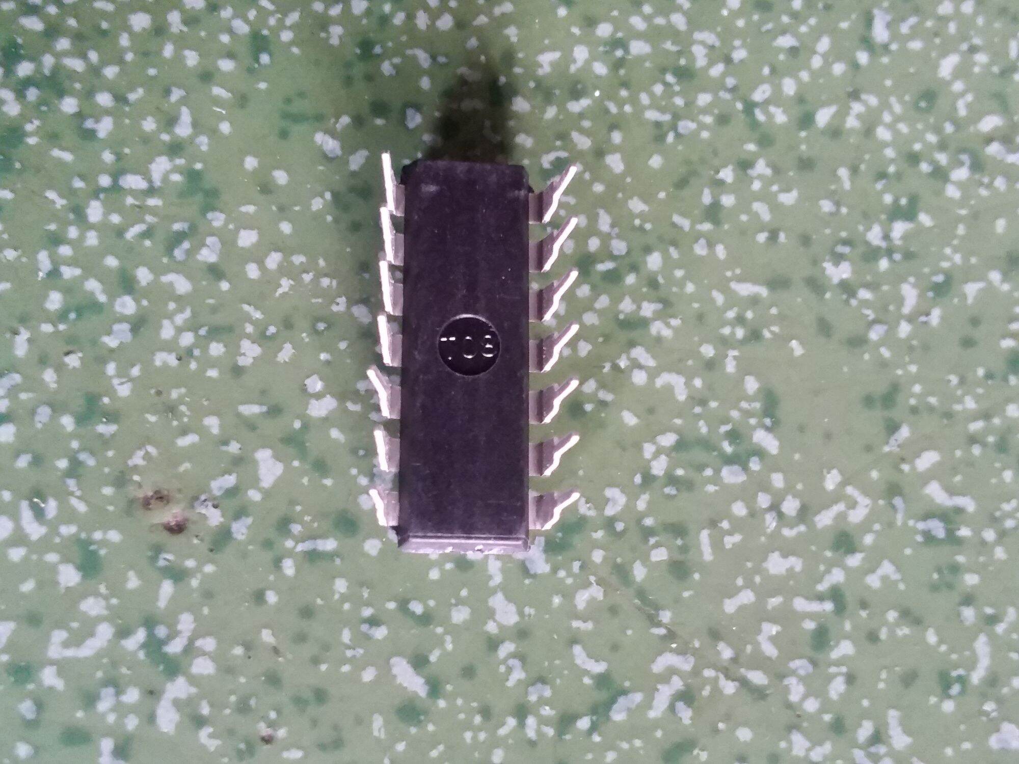 1 CHIẾC IC SN74S47-SN74H14