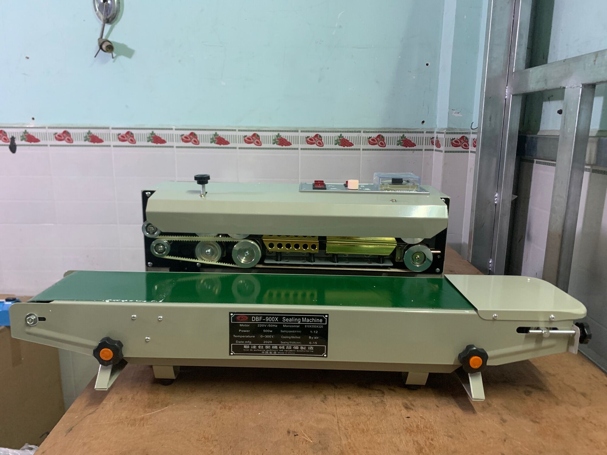 [HCM]Máy hàn miệng túi liên tục Fr 900 sắt sơn
