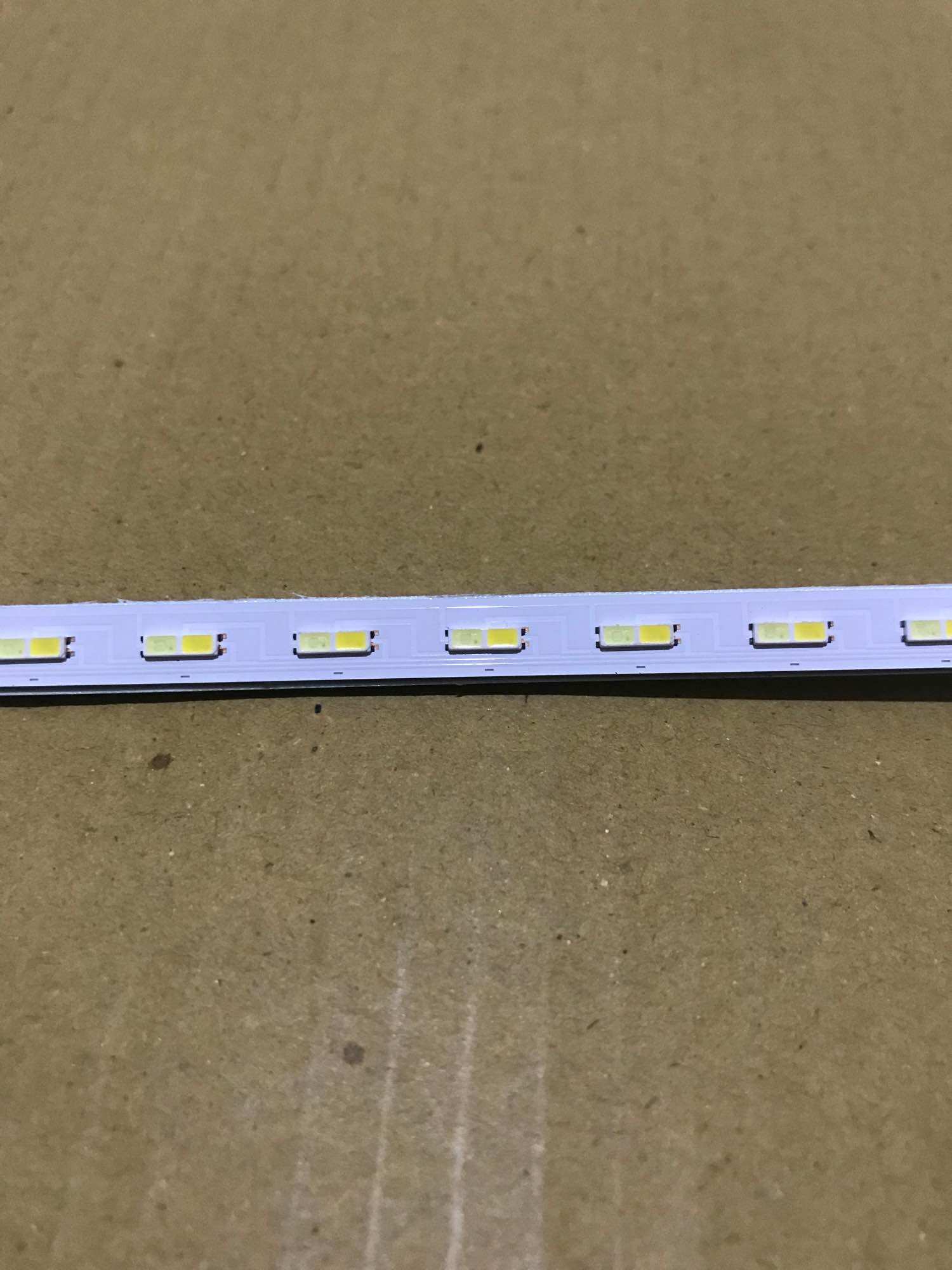 Led viền Samsung 65TU8500