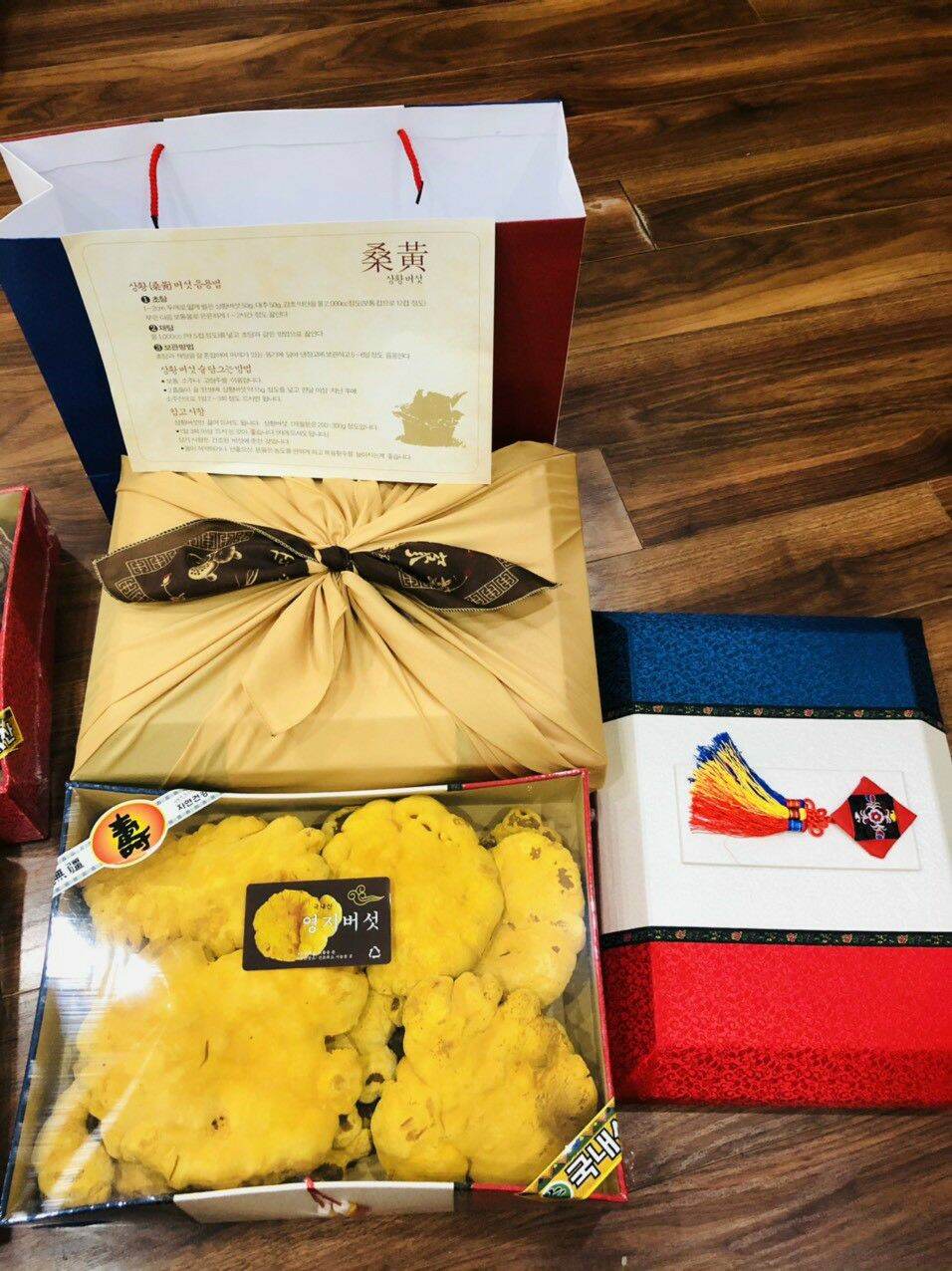 Nấm thượng hoàng hàn quốc