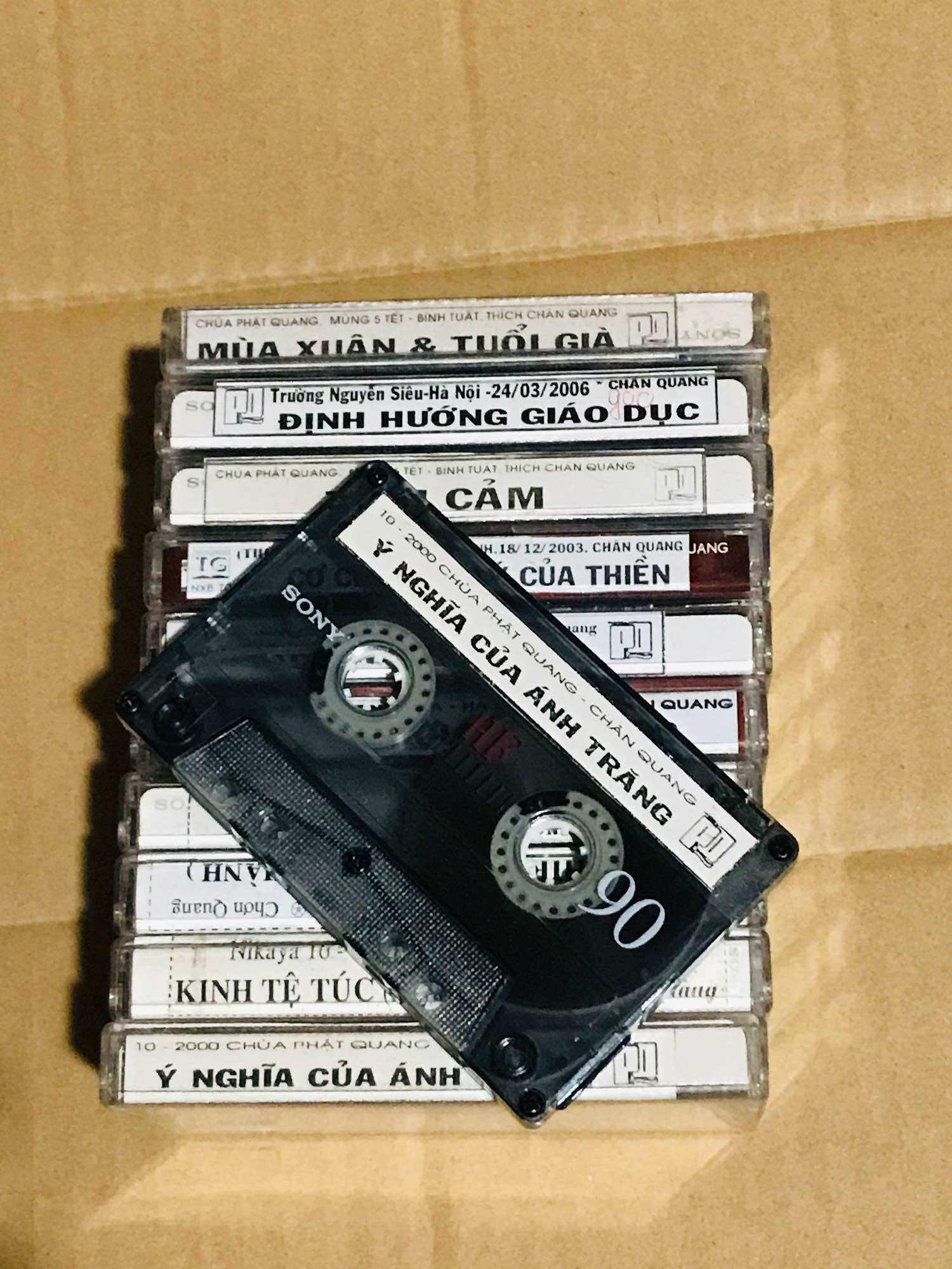 10 Băng cassette sony HF-90,băng chùa một nước