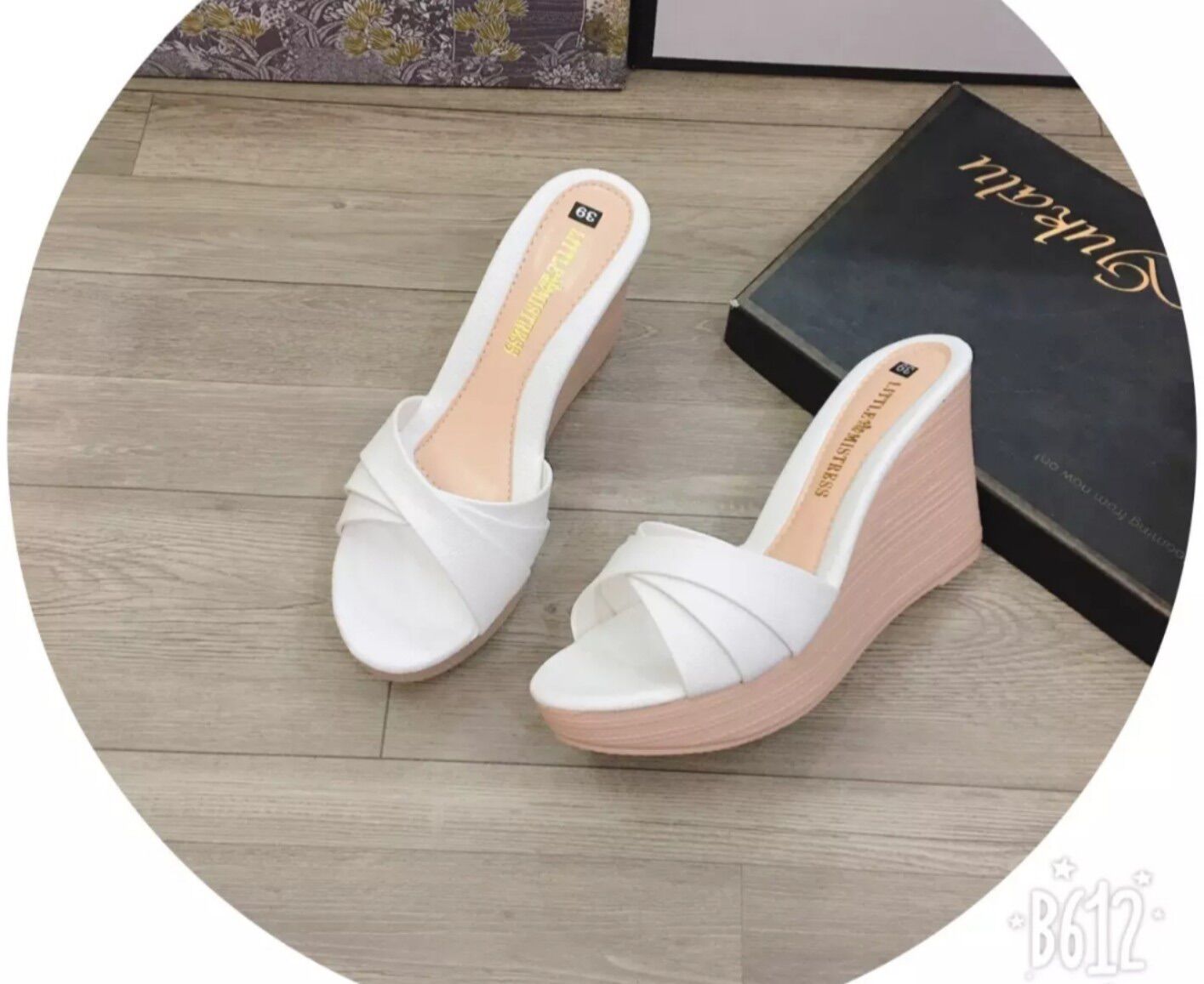 Dép xuồng đế đúc quai đắp chéo cao 9p