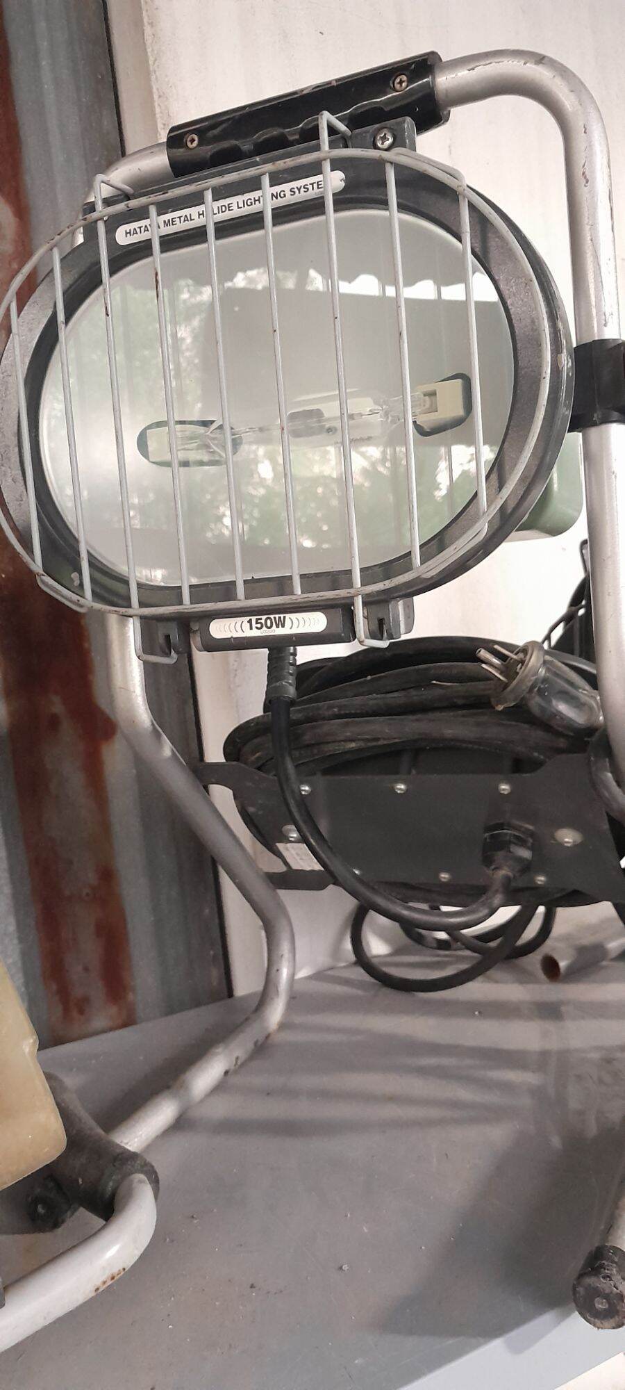 đèn pha nhật siêu sáng150w điên 220v