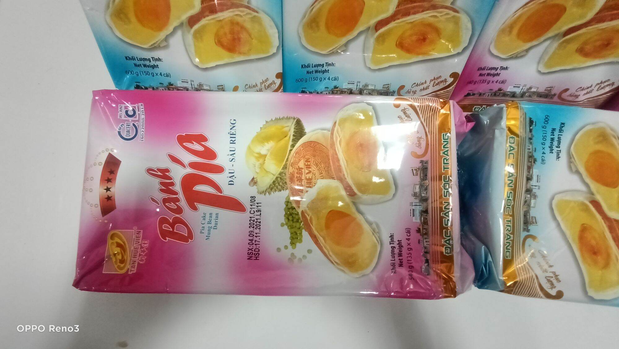Bánh Pía Tân Huê Viên 4*