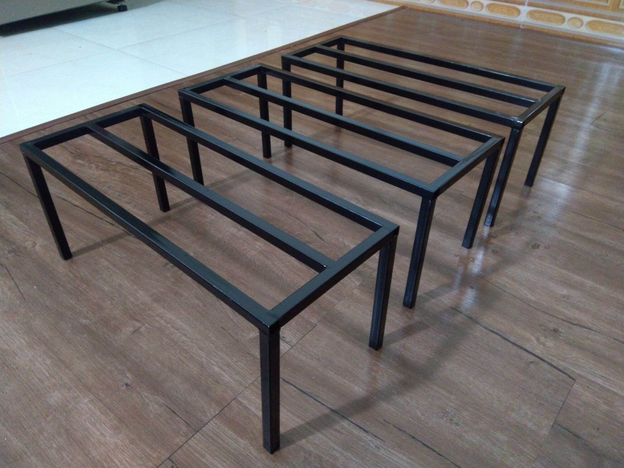 Kệ thép kê chậu cây dài 50cm, rộng 20cm, cao 20cm. hộp thép 1,4x1,4cm. 1 nan phụ trong lòng