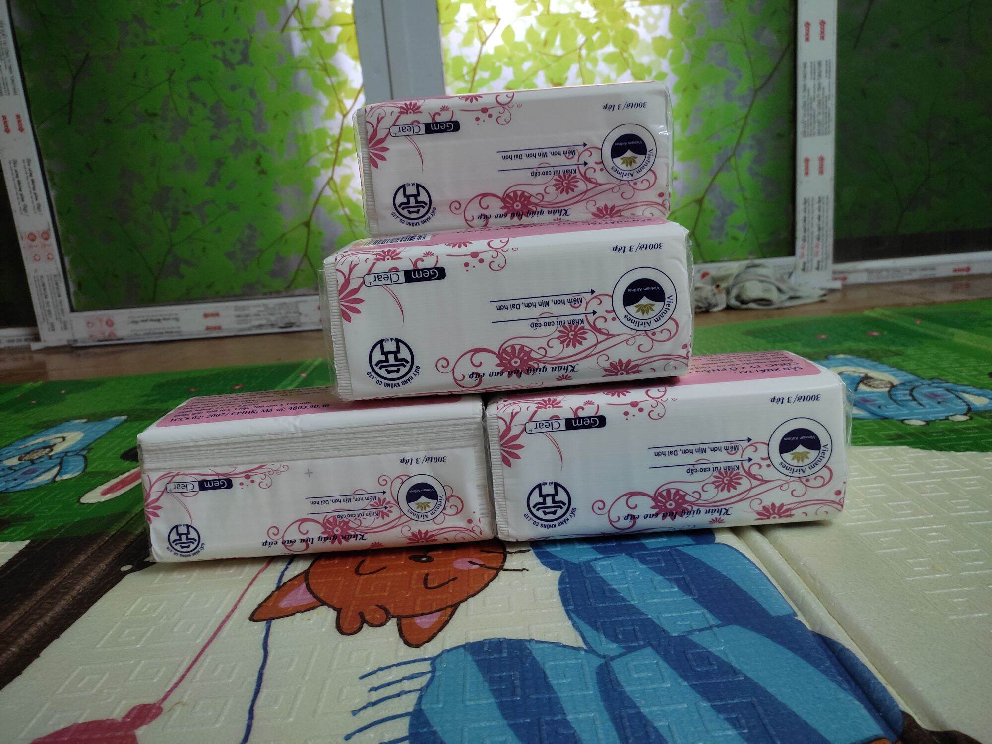 Khăn giấy lụa rút HK 300 tờ / 3 lớp ( Hàng loại 1)