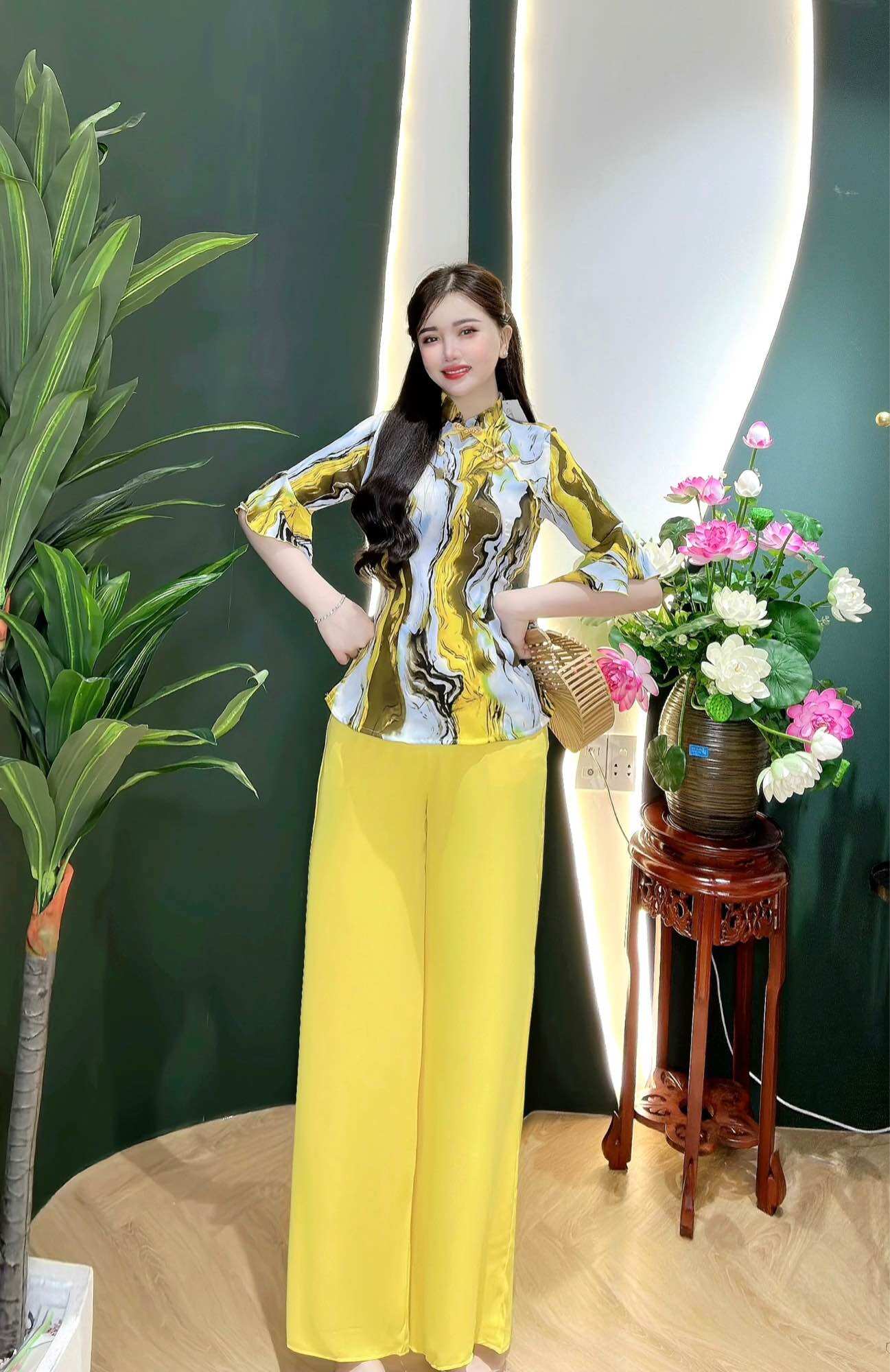 Bộ lam lụa tay beo cổ trụ