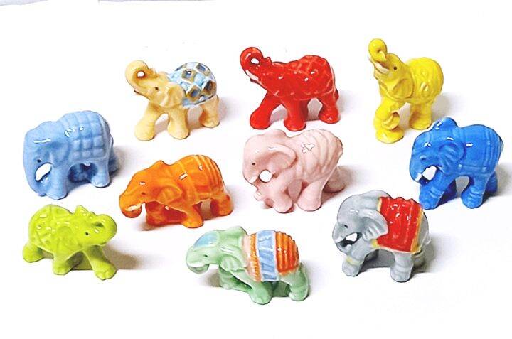 Những chú voi bằng sứ dễ thương