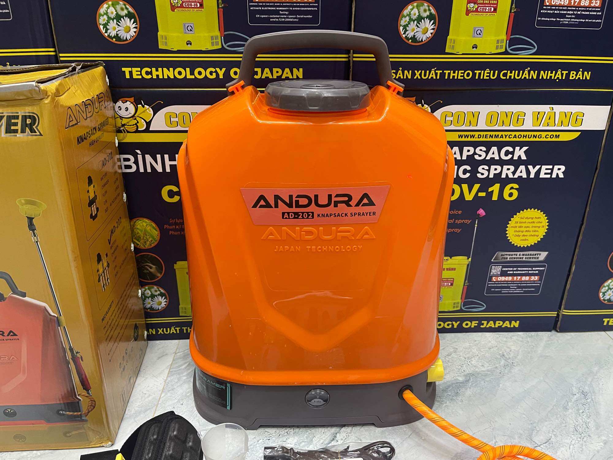Bình xịt điện AnDuRa 20lit 2 bơm , có đảo thuốc , chất lượng cao