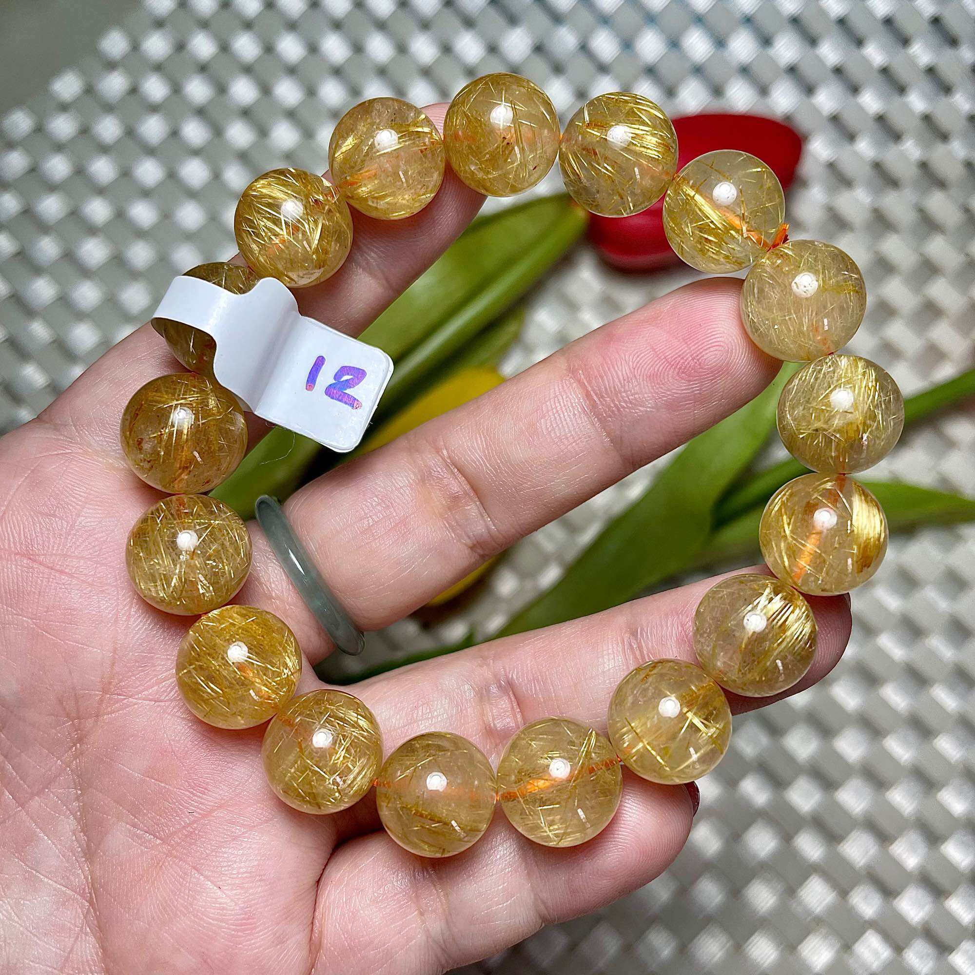 Vòng tay ta tóc vàng ươm ánh kim