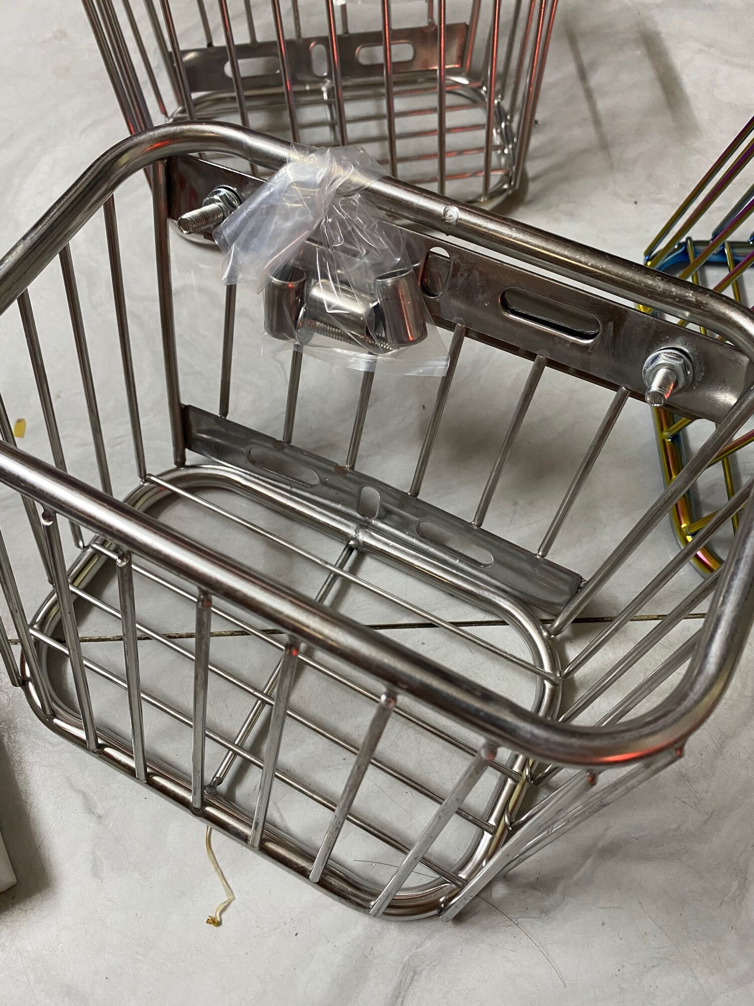 rổ inox mini gắn mọi xe máy có pát và ốc