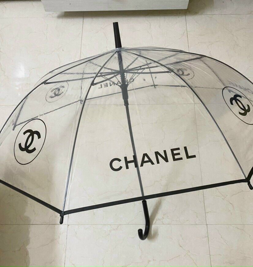 Ô trong suốt cán dài chanel hót 2022
