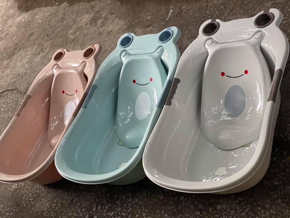 Chậu tắm cho bé hình ếch