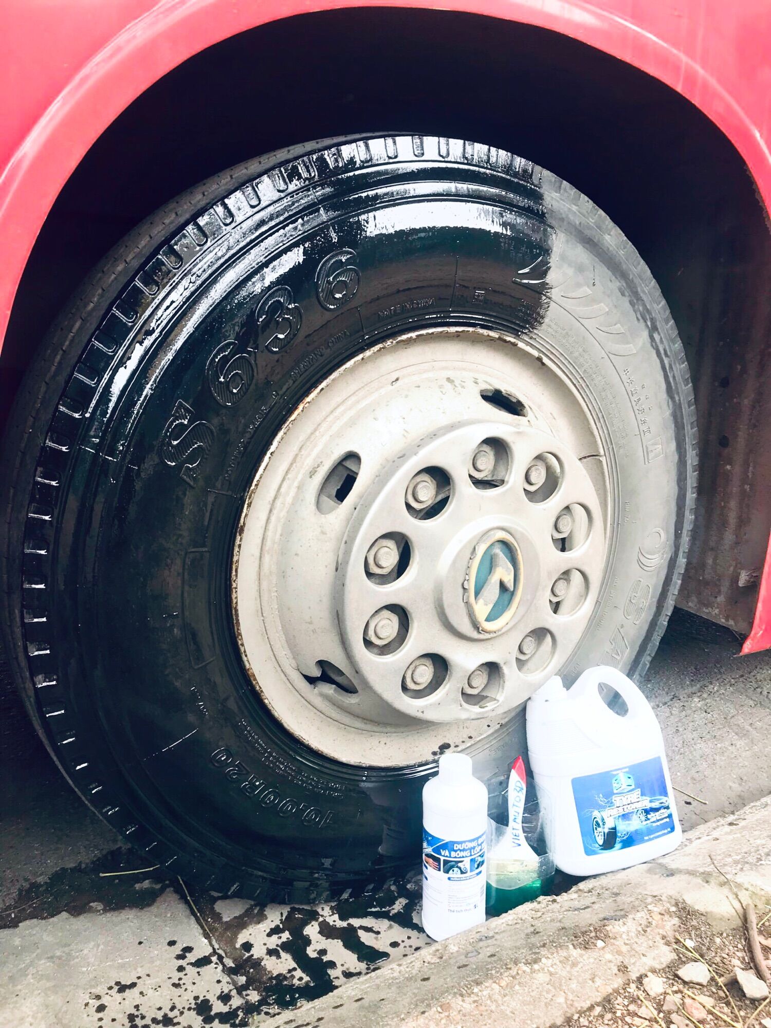 Dung dịch dưỡng đen bóng lốp, phục hồi lốp cũ auto 3d.