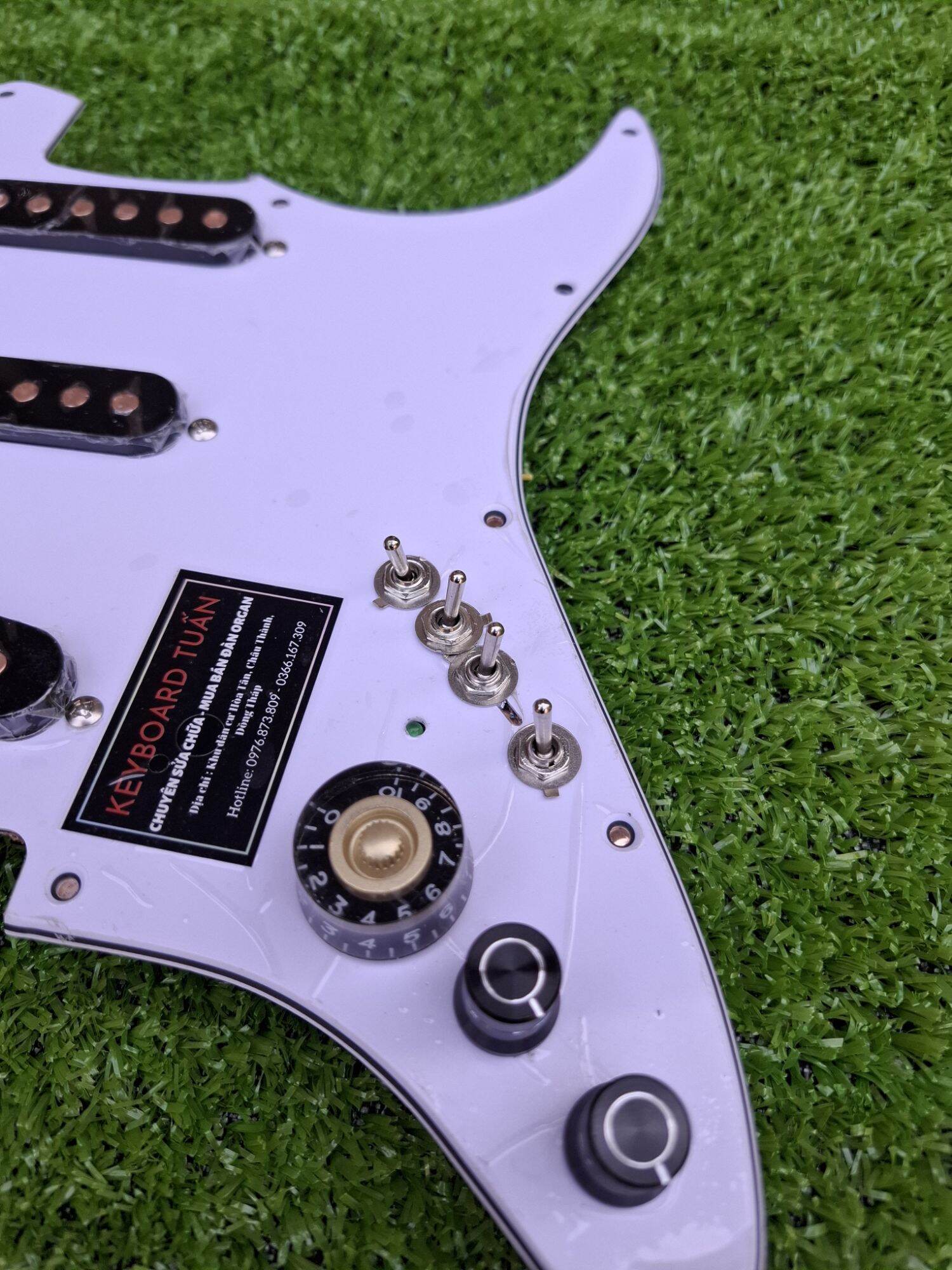 Bộ mặt nạ đàn Guitar cổ + mobin + tăng âm - Pickup đàn-