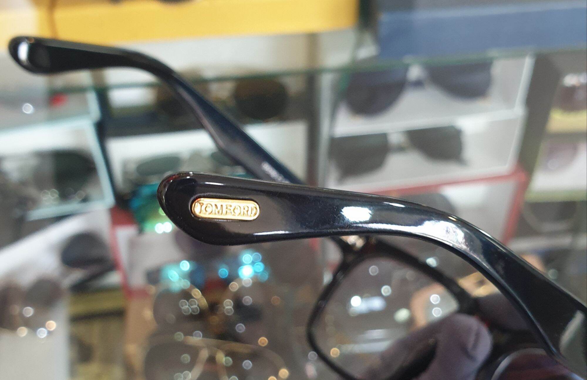 gọng kính cận cao cấp TOMFORD