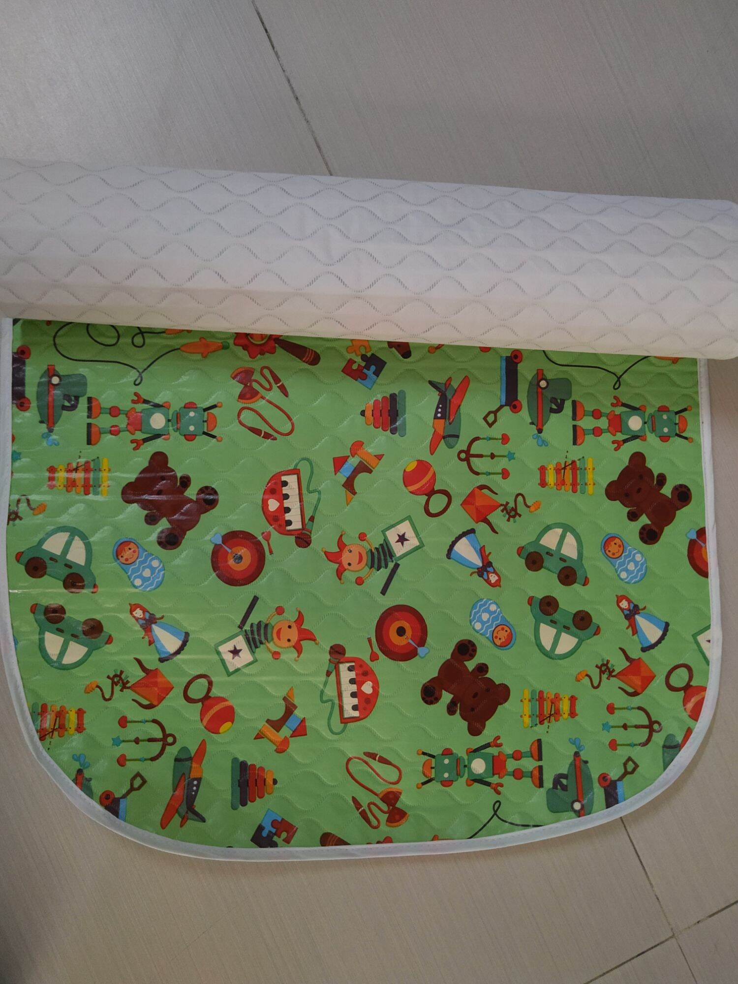 CHIẾU LÓT CHỐNG THẤM CHO BÉ SƠ SINH ( KÍCH THƯỚC 50 CM X 70 CM )