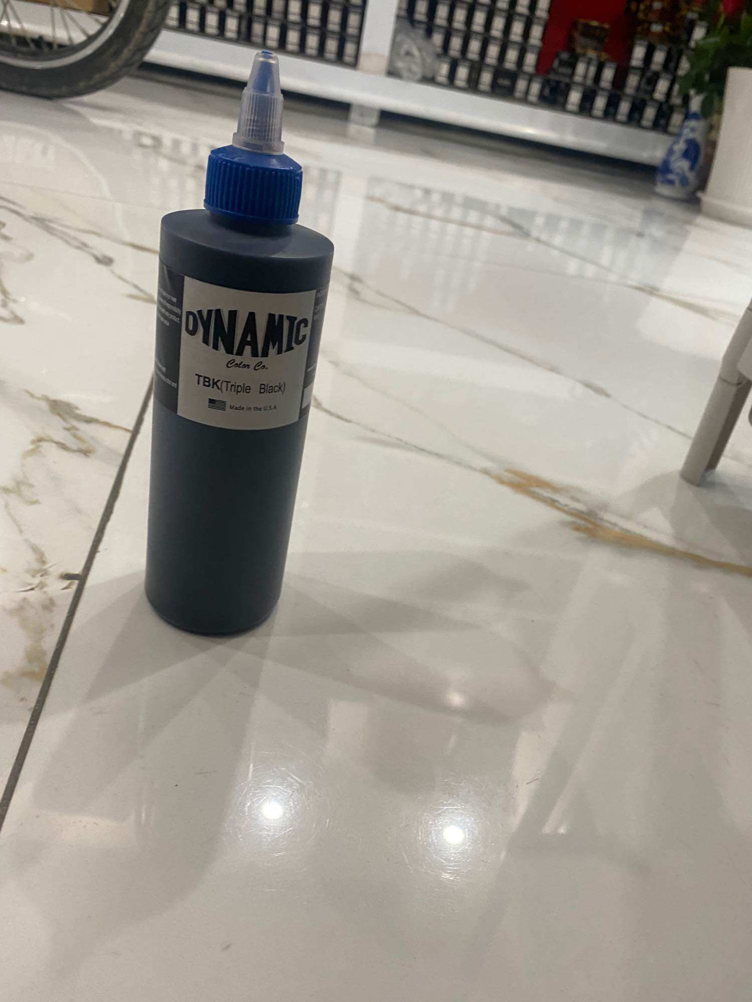 Mực xăm trung cấp Dynamic TBK 240ml