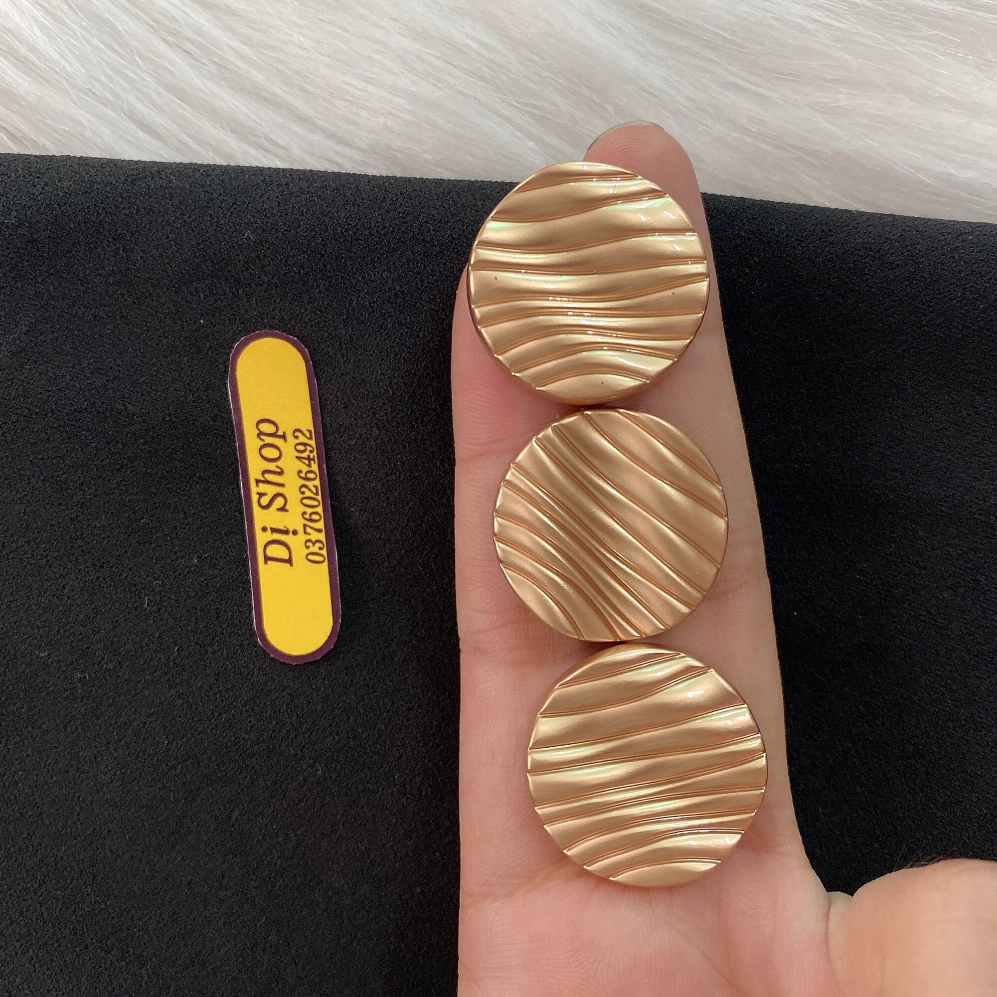1 NÚT XOẮn KIM LOẠI SIZE 2.5cm
