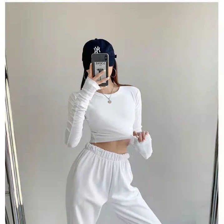 Áo Croptop tay dài cổ tròn