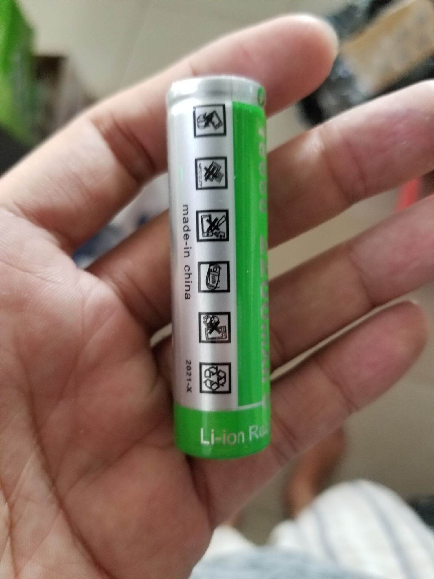 pin 18650 xanh lá 2200mah